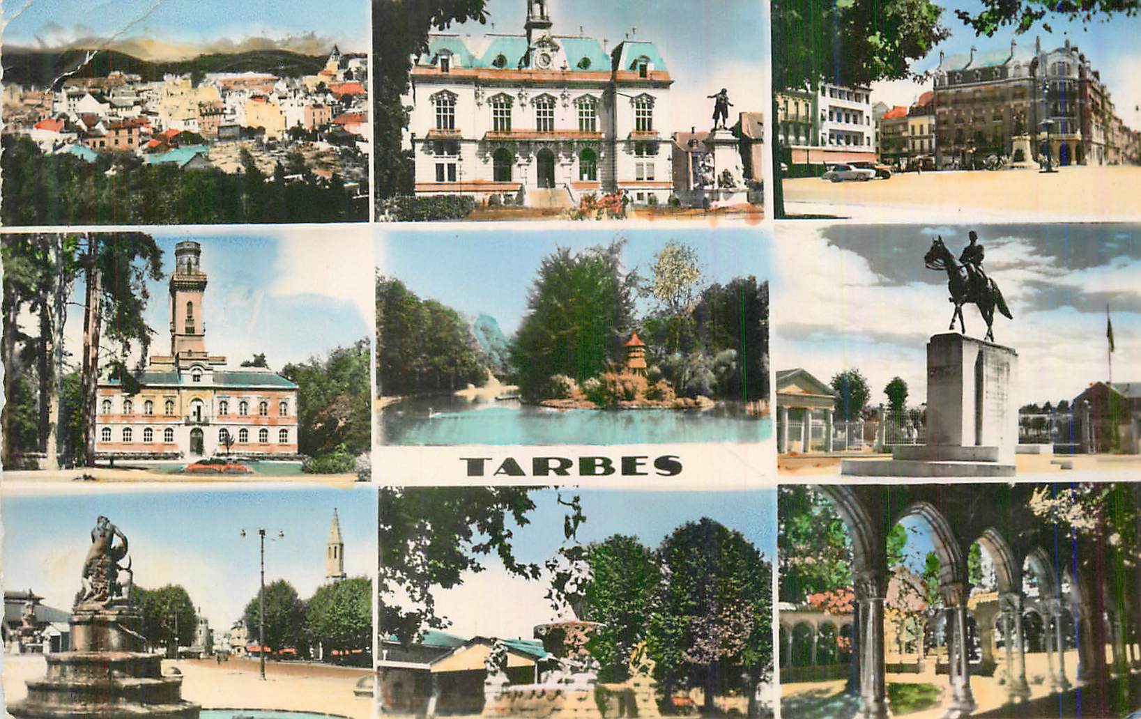 CPM Tarbes Vue Generale Hotel de Ville Place de Verdun