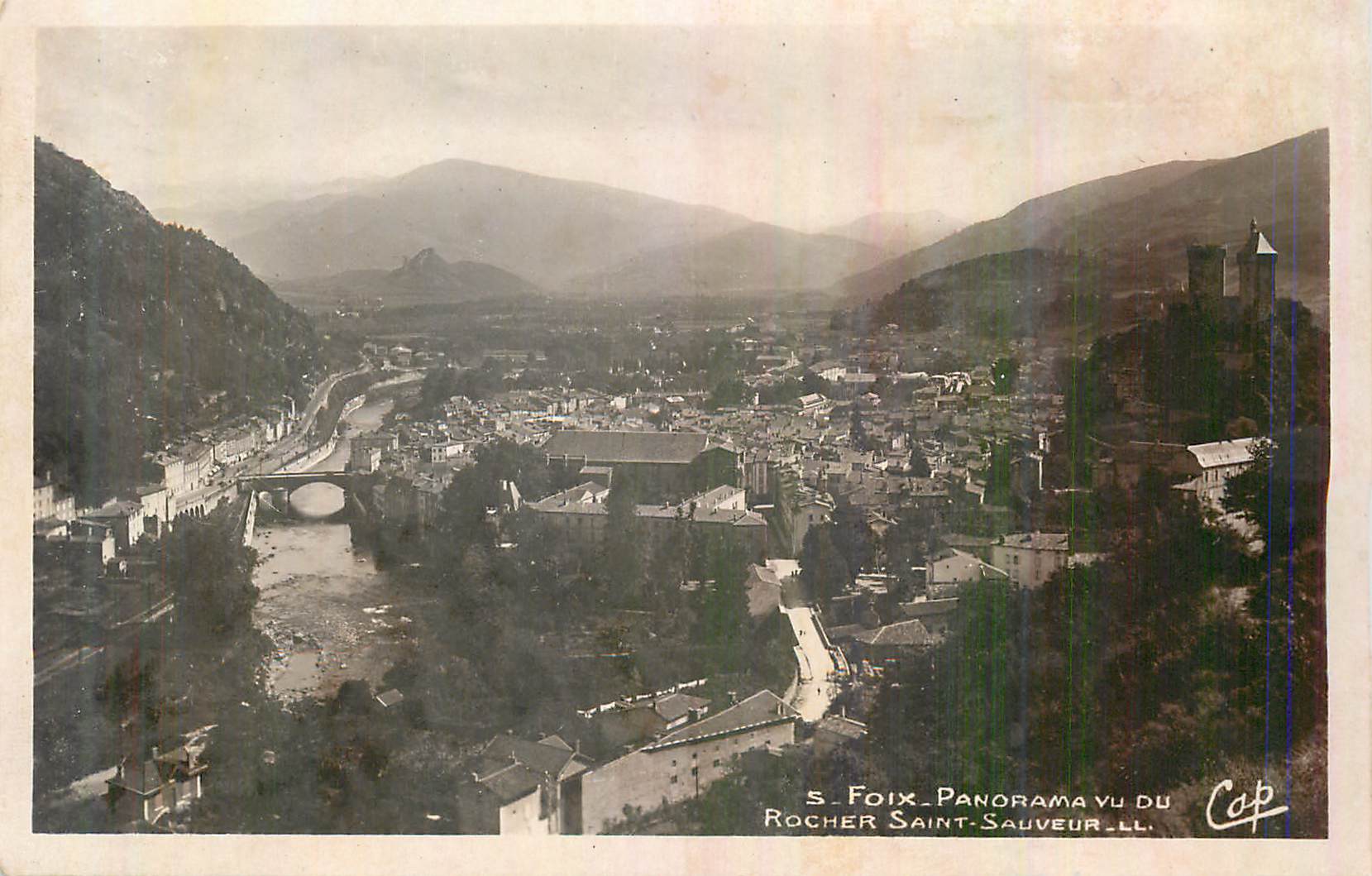 CPM Foix Panorama vu du Rocher Saint Sauveur