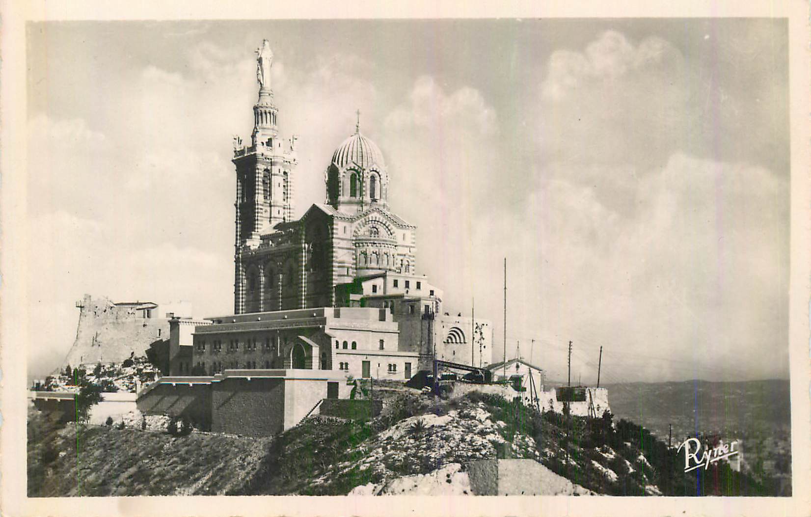 CPM Marseille Basilique de N D de la Garde