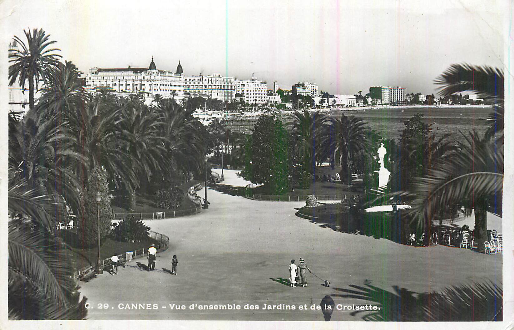 CPM Cannes Vue d'Ensemble des Jardins et de la Croisette