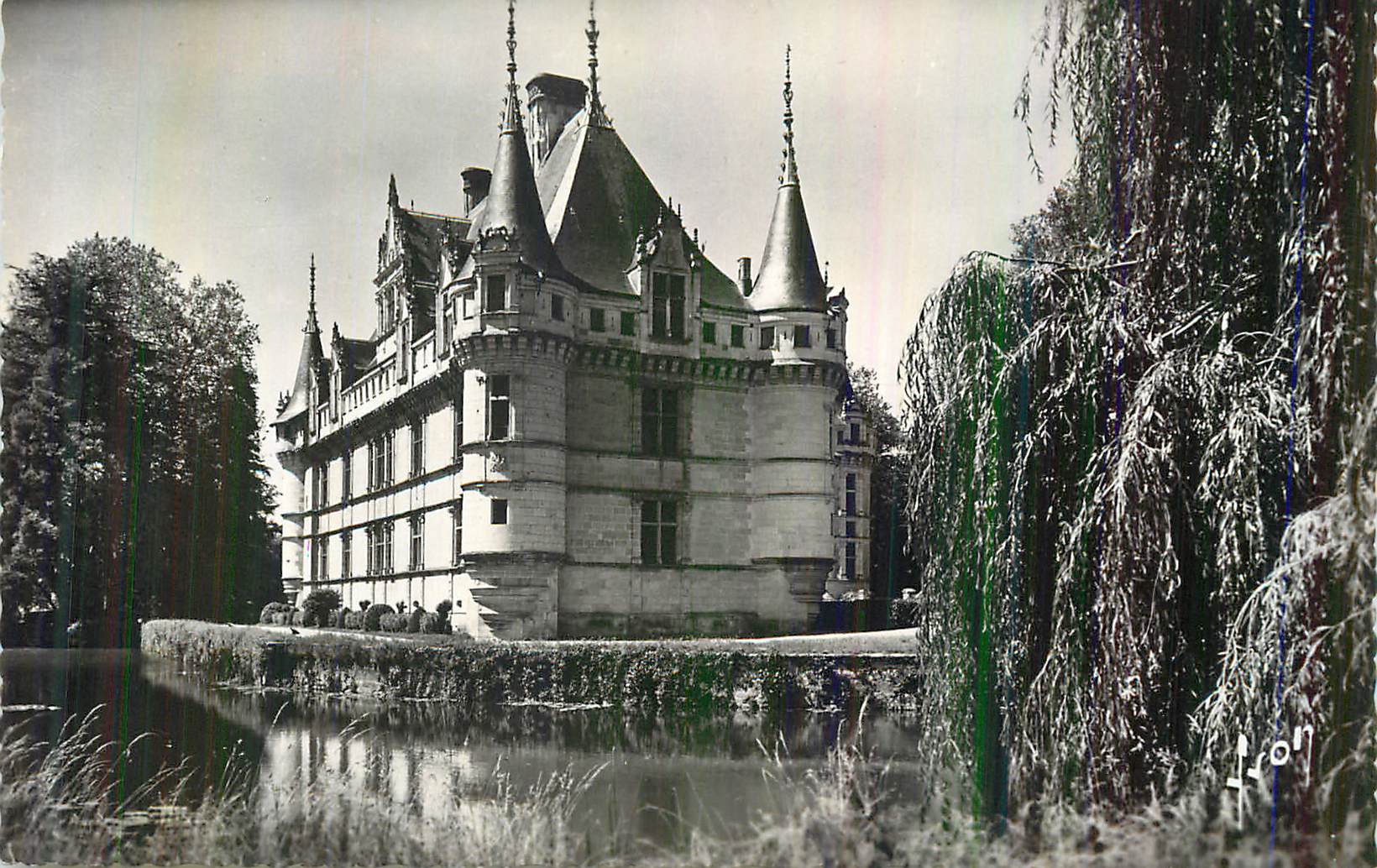 CPM Azay le Rideau (Indre et Loire) Le Chateau