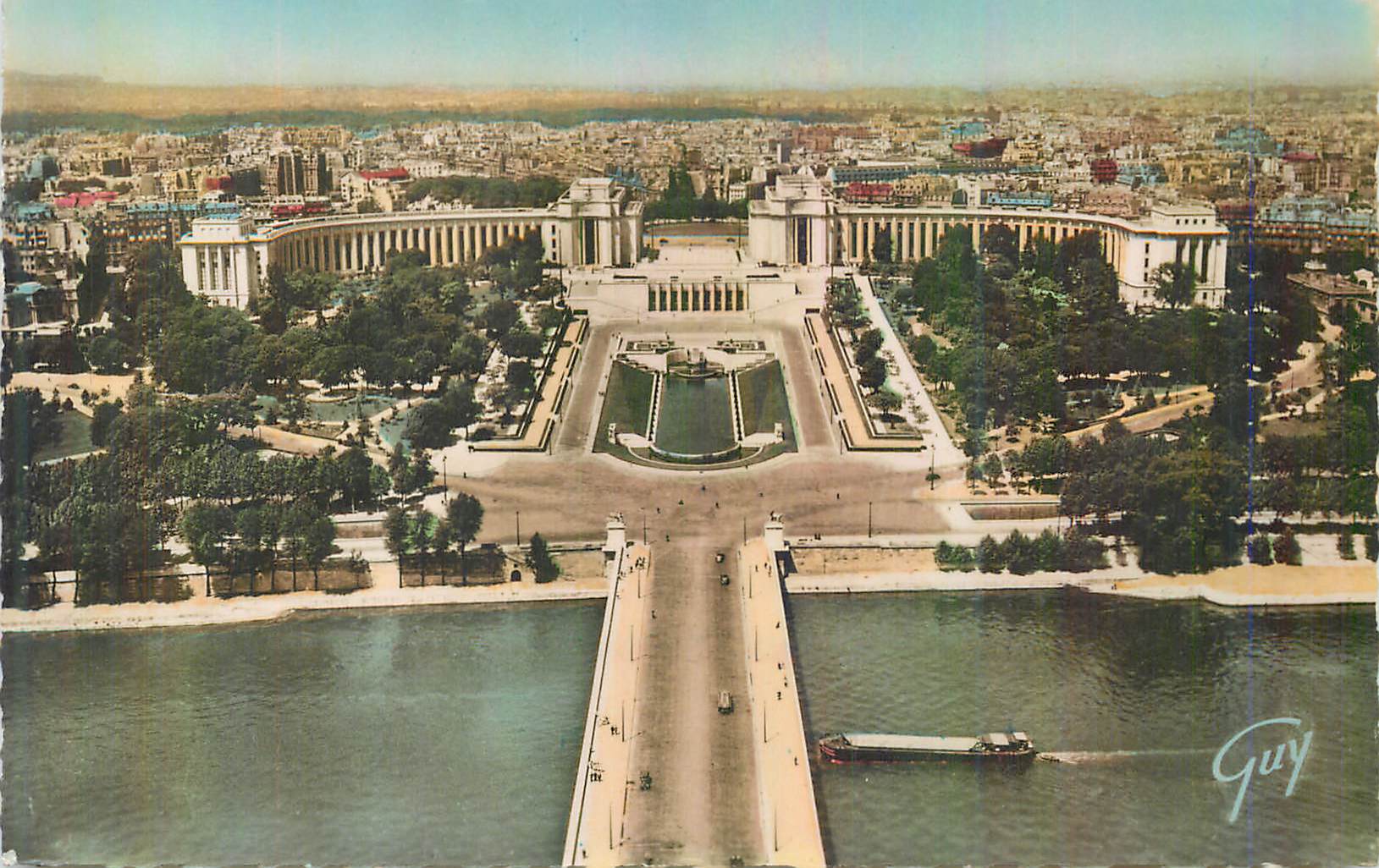 CPM Paris et ses Merveilles Les Jardins du Trocadero et le Palais de Chaillot