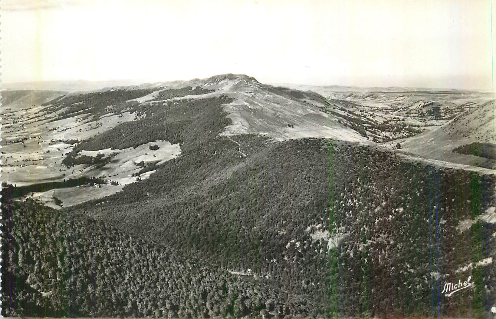 CPM Puy Mary Montagnes du Limon Vues du Pas de Payrols