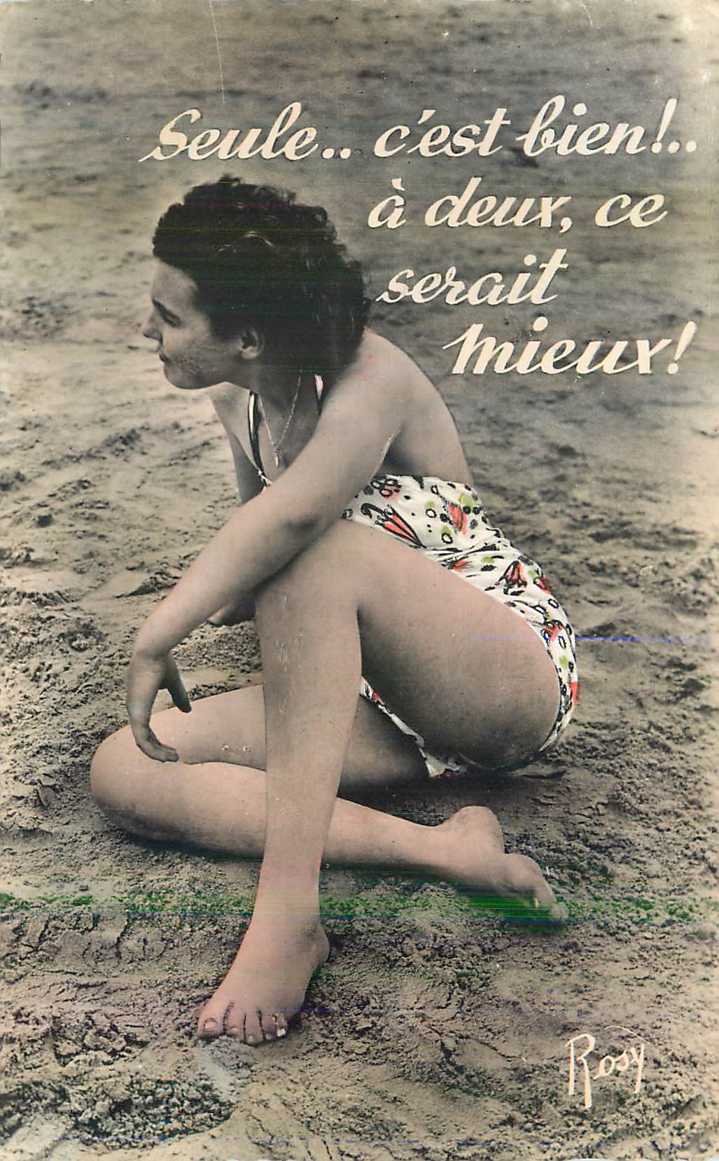 CPM En Vacances Seule C'est Bien a Deux ce Serait Mieux Femme
