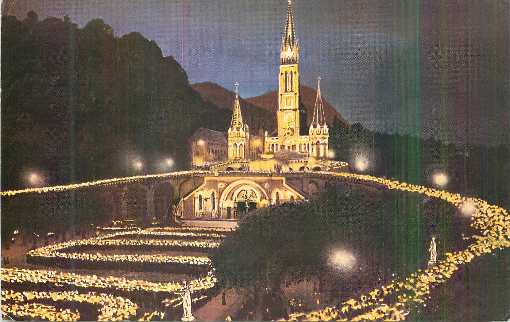 CPM Lourdes La Basilique Illuminee pendant la Procession aux Flambeaux
