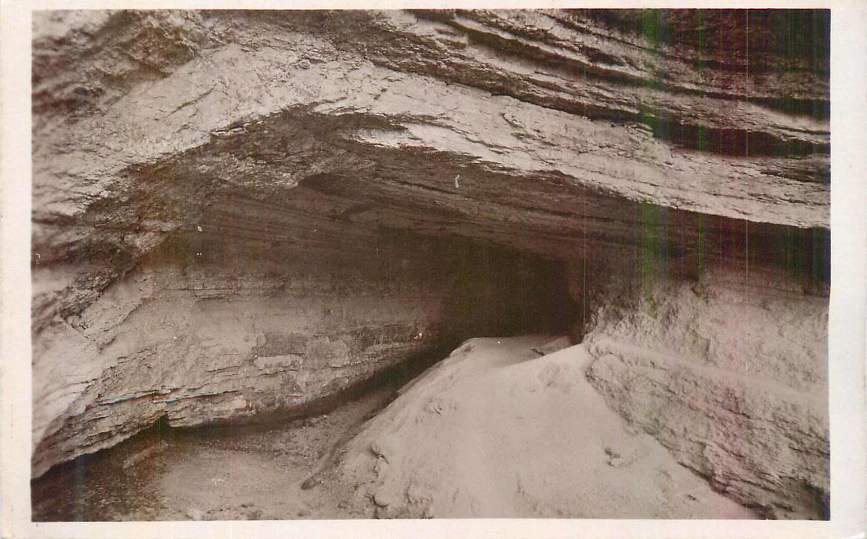 CPM Lac St Point N D de Remonot La Grotte du Tresor Interieur