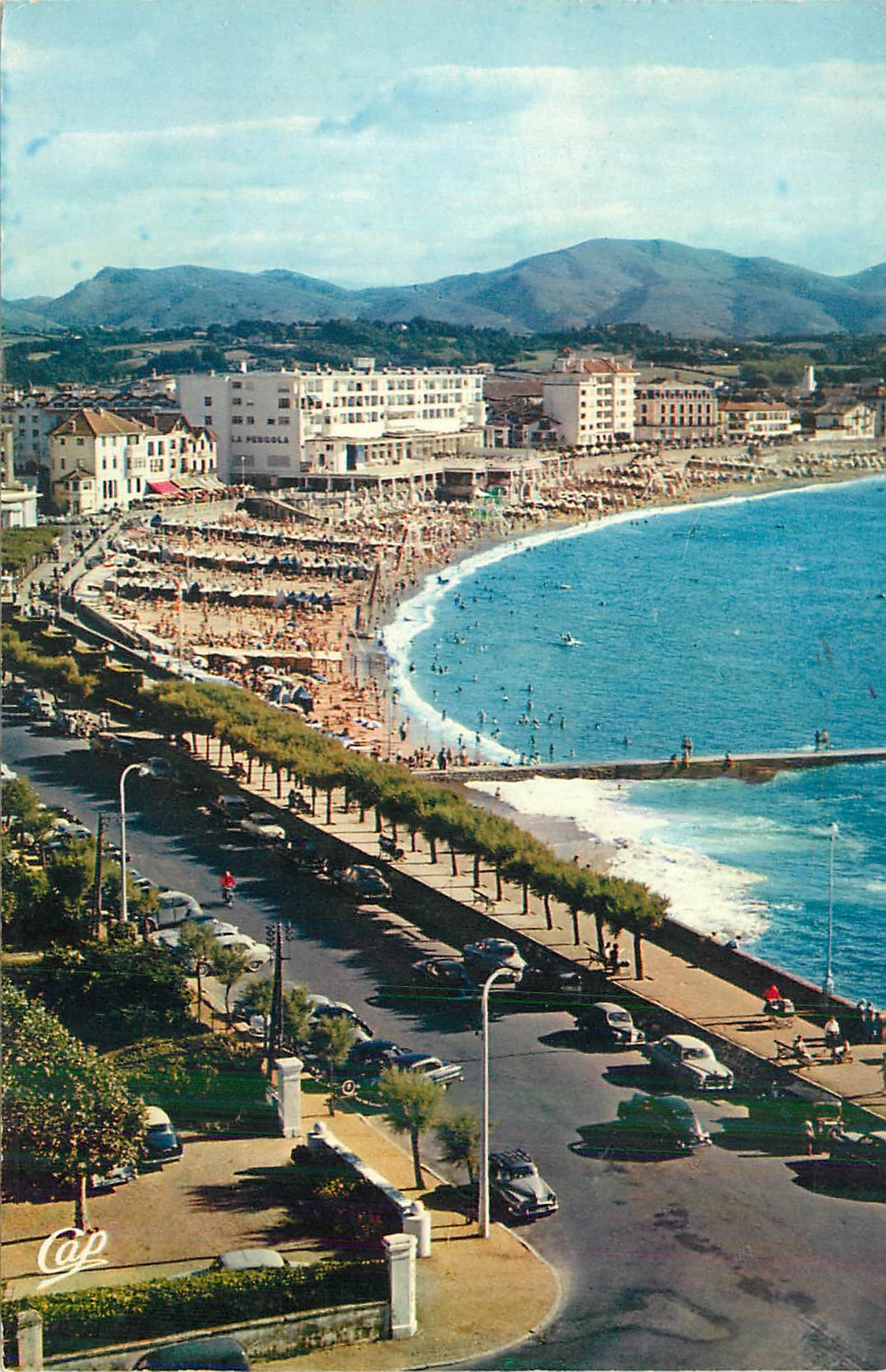 CPM Saint Jean de Luz La Plage