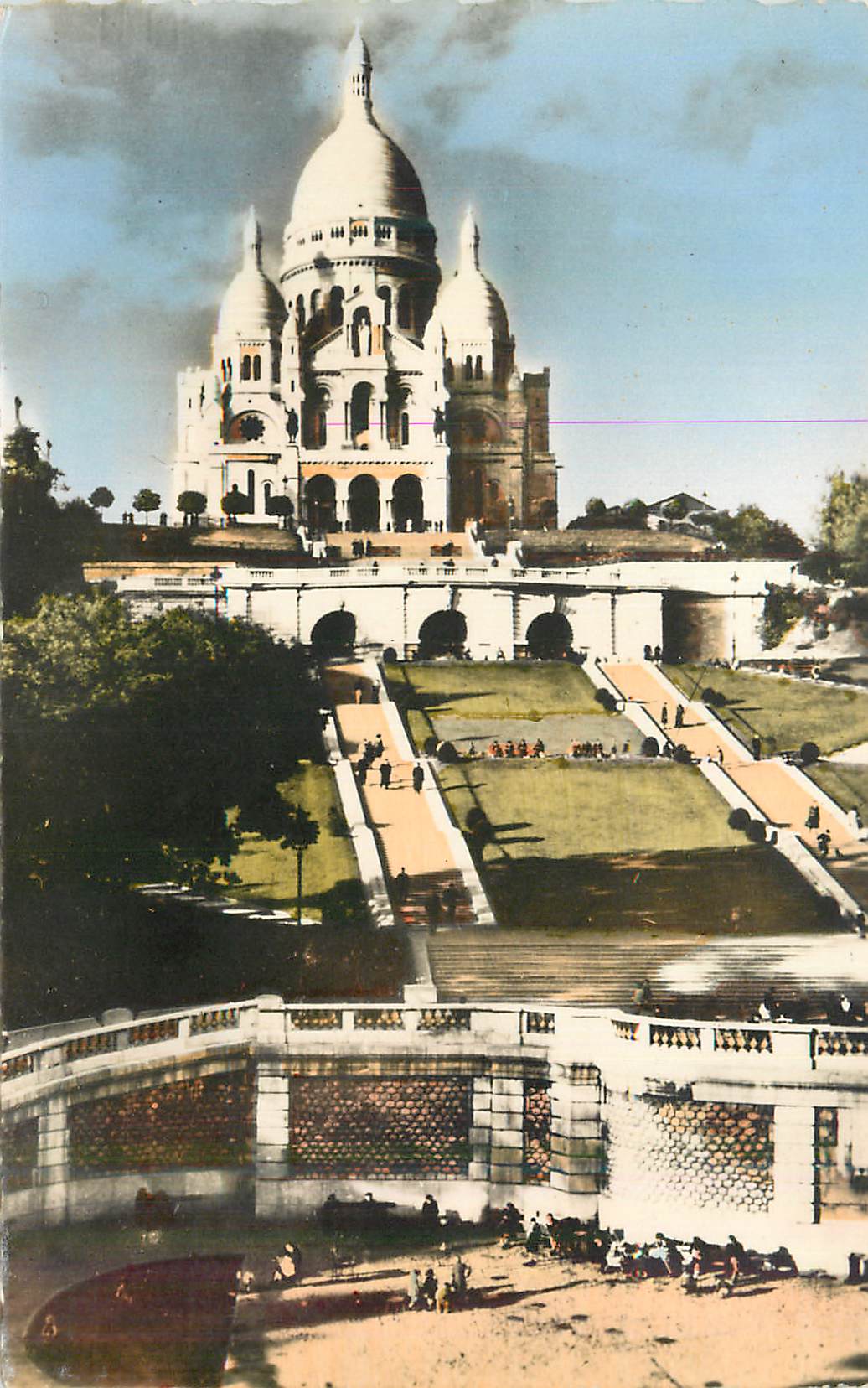 CPM Paris Le Sacre Coeur et le Square St Pierre