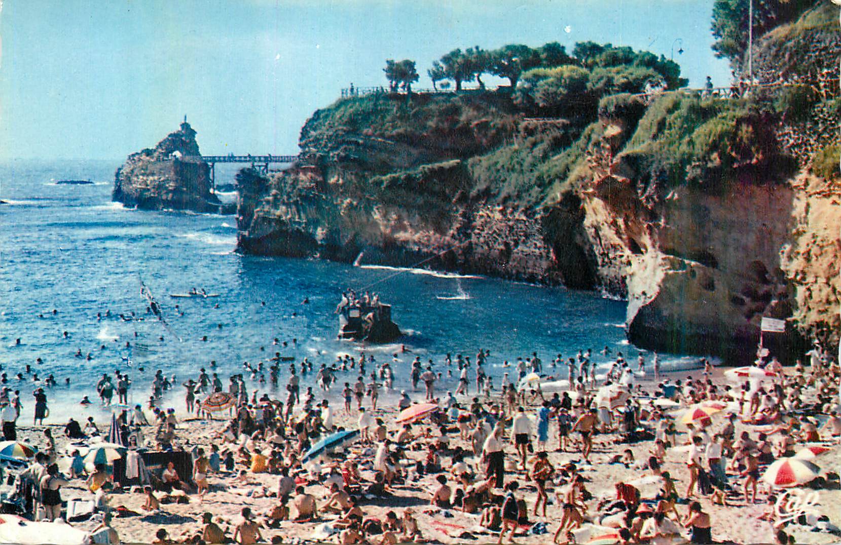 CPM Biarritz Port Vieux et Rocher de la Vierge