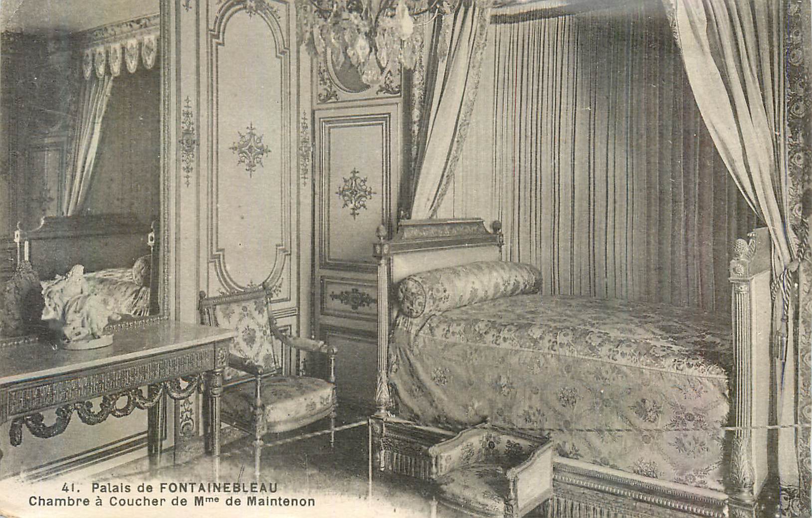 Chambre à Coucher de Mme de Maintenon — Palais de Fontainebleau — n°41