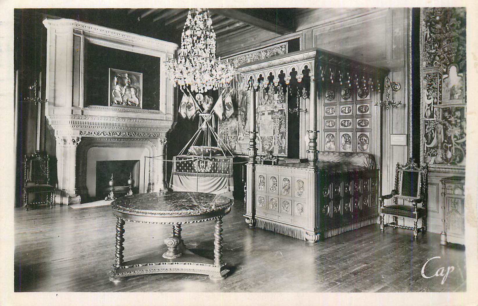 CPM Pau Le Chateau La Chambre et le Berceau Henri IV