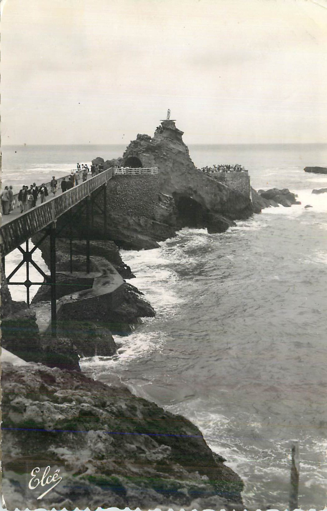 CPM Biarritz Basses Pyr Le Rocher de la Vierge