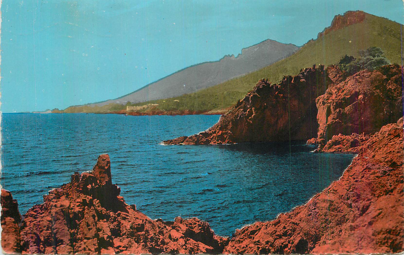 CPM L'Esterel La Cote d'Azur Les Roches Rouges
