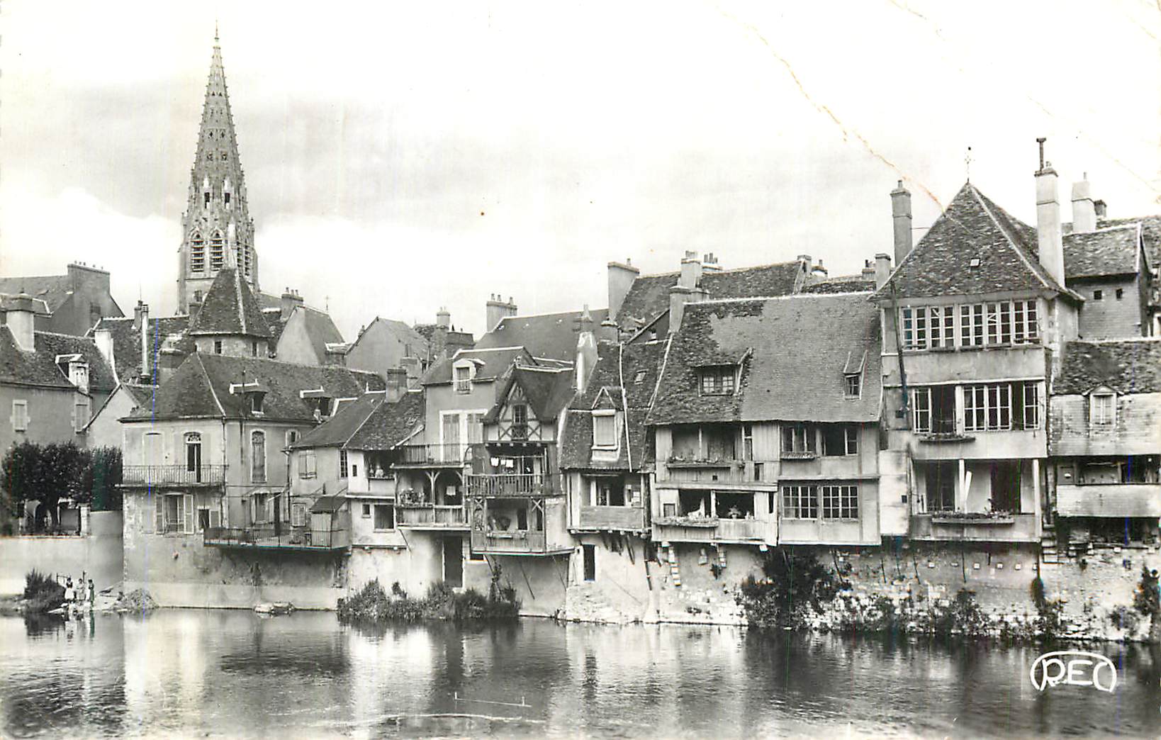 CPM Argenton sur Creuse (Indre) Les vieilles Galeries sur la Creuse