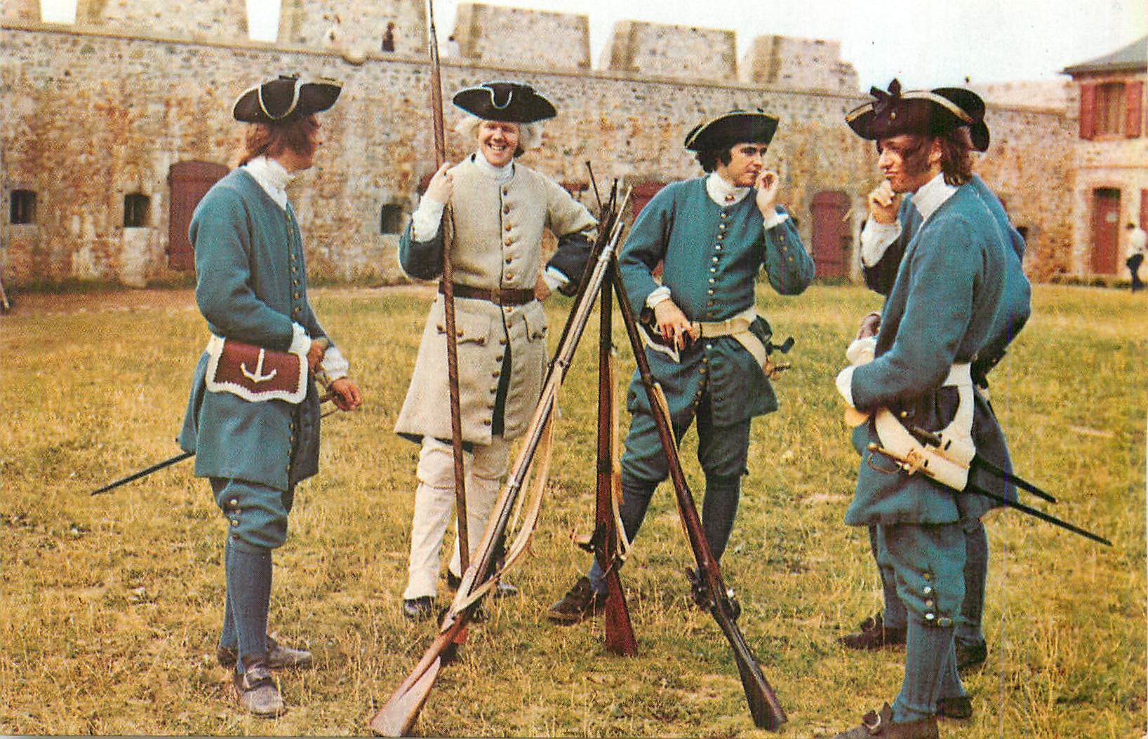 CPM Parcs Canada Parc Historique National de la Forteresse de Louisbourg Militaria
