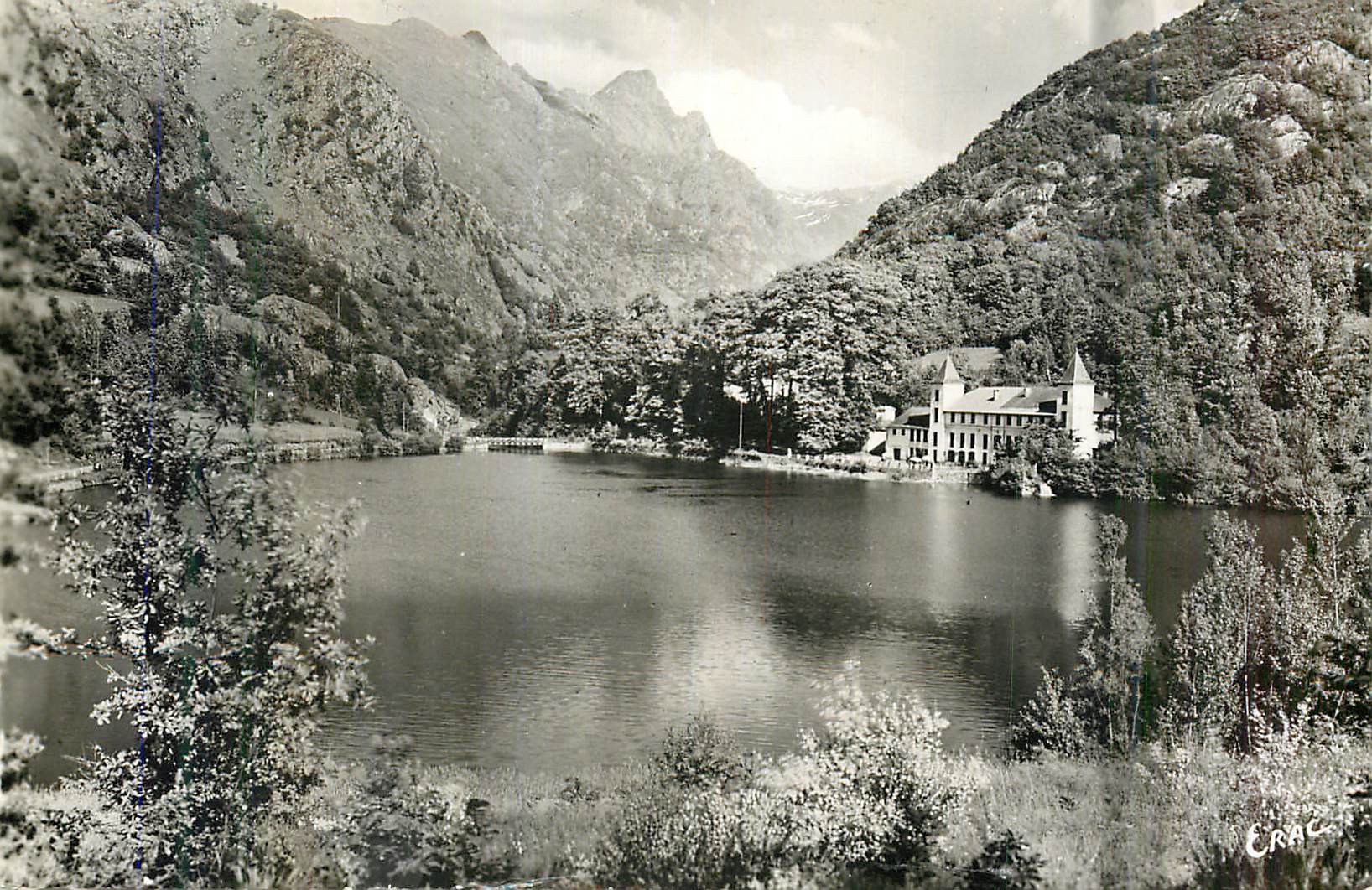 CPM Ax les Thermes La Perle des Pyrenees Alt 718 m Le Lac d'Orgeix et le Dent d'Orlu