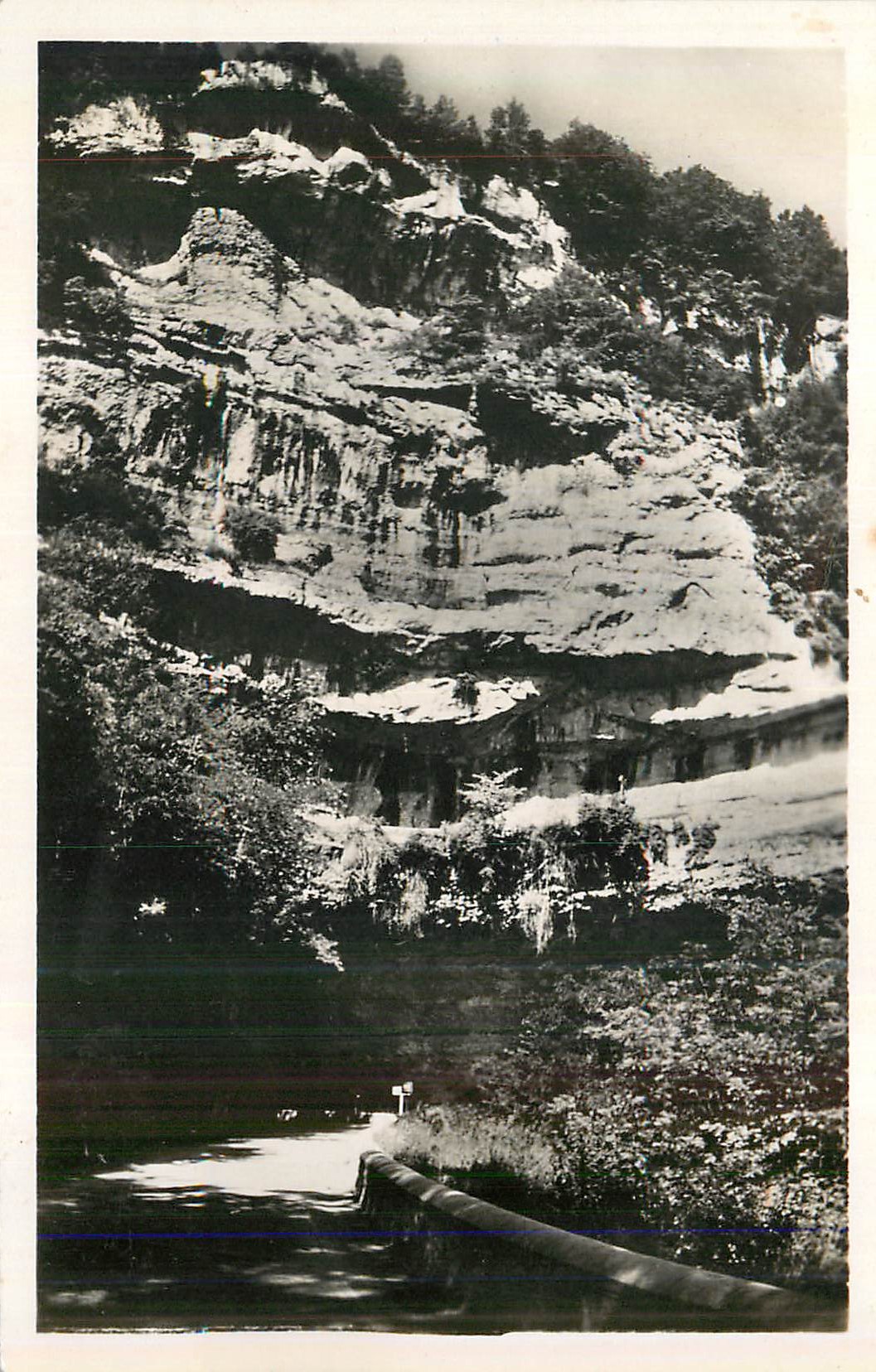 CPM Le Mas d'Azil (Ariege) Entree de la Grotte Cote Mas d'Azil