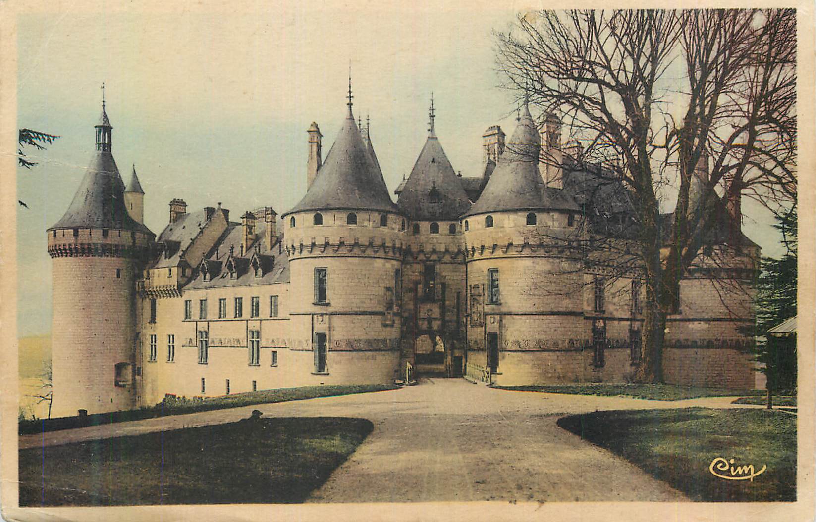 CPM Chateau de Chaumont sur Loire Monument Historique XIVe et XVIe Siecles Propriete de l'Etat