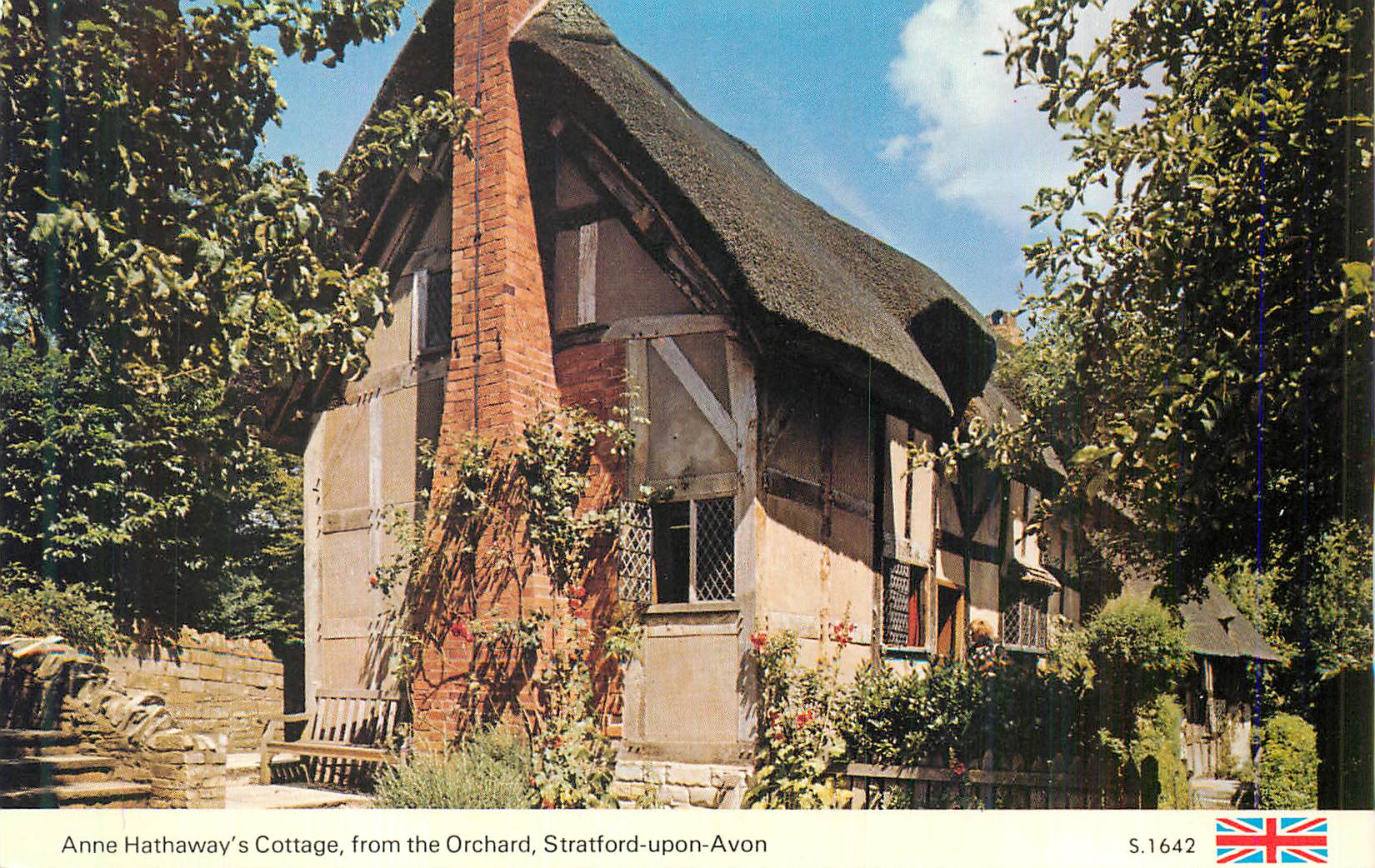 CPM Anne Hathaway's Cottage from the Orchard Stratford Upon Avon