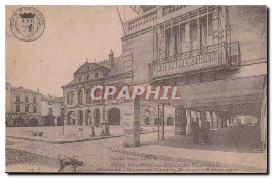 Place de l'Hôtel de Ville et Rue de la République — Ste-Foy-la-Grande — Photographie Maschek