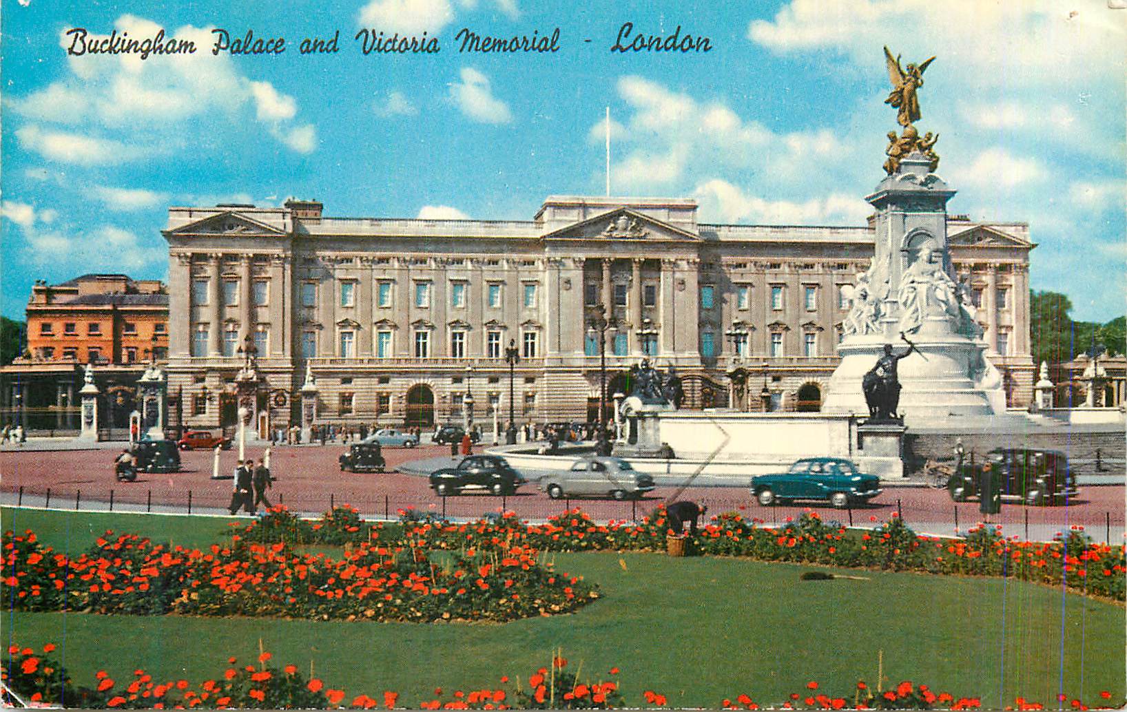 CPM Buckingham Palace and Victoria Memorial London 