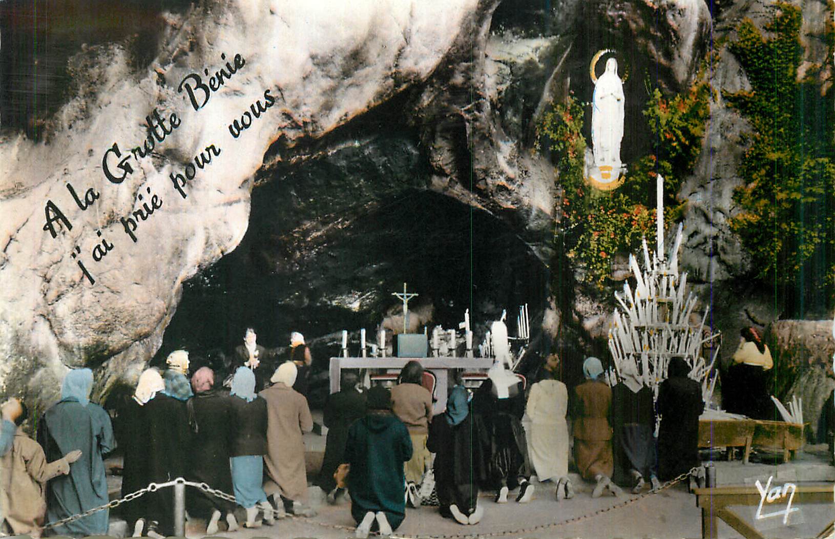 CPM Souvenir de Lourdes 