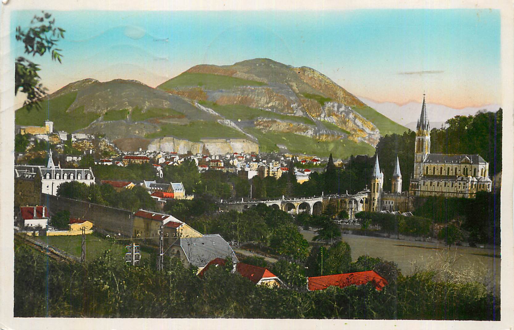 CPM Lourdes La Basilique et le Pic du Jer 