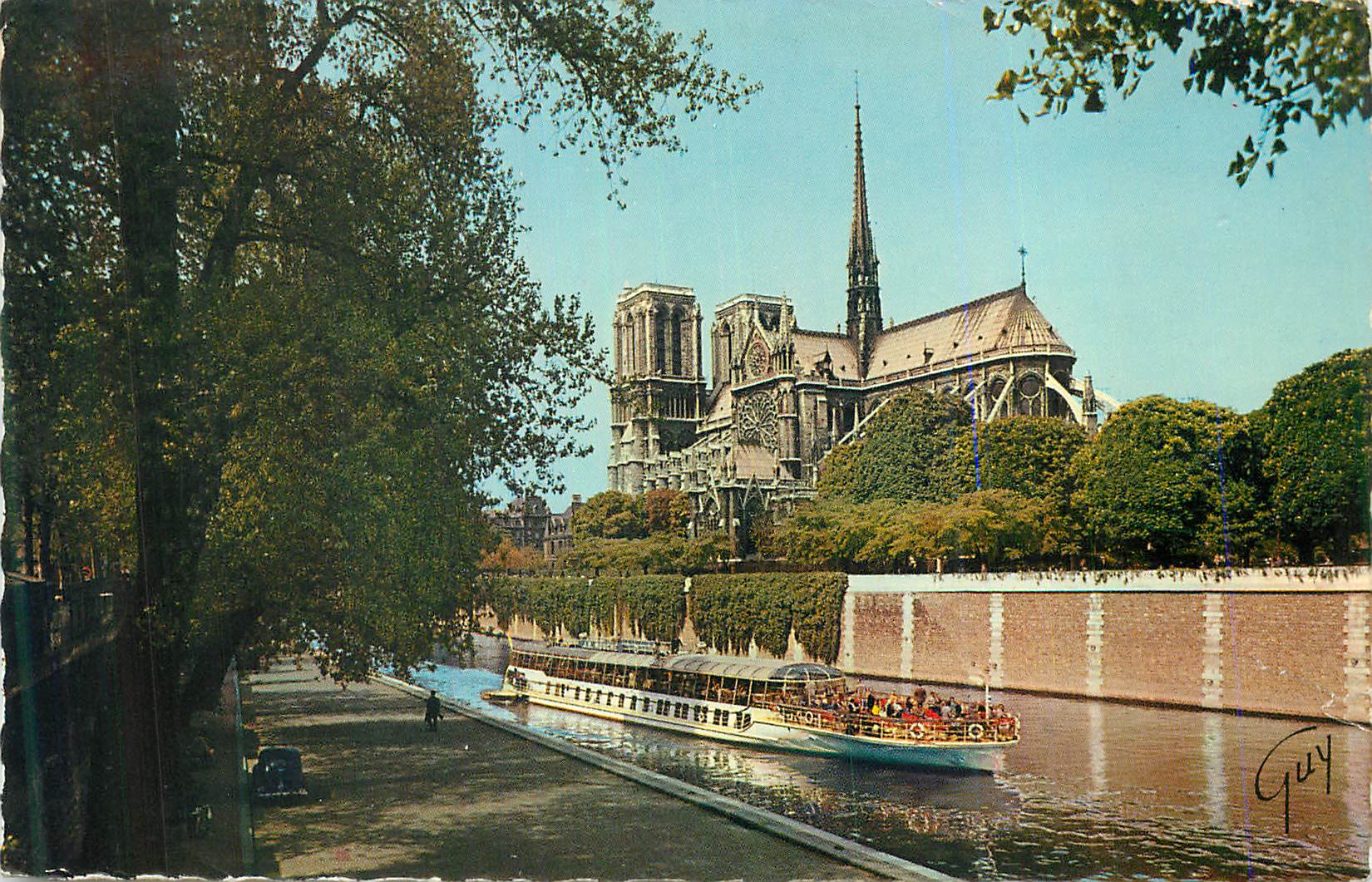 CPM Paris Quai de la Seine et abside de la cathedrale Notre Dame  Bateau Peniche