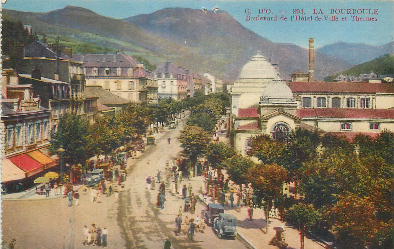 CPA La Bourboule Boulevard de l Hotel de Ville et Thermes 