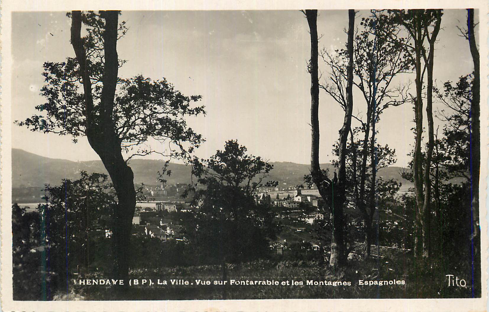 CPM Hendaye BP La Ville Vue sur Fonterrable et les Montagnes Espagnoles 