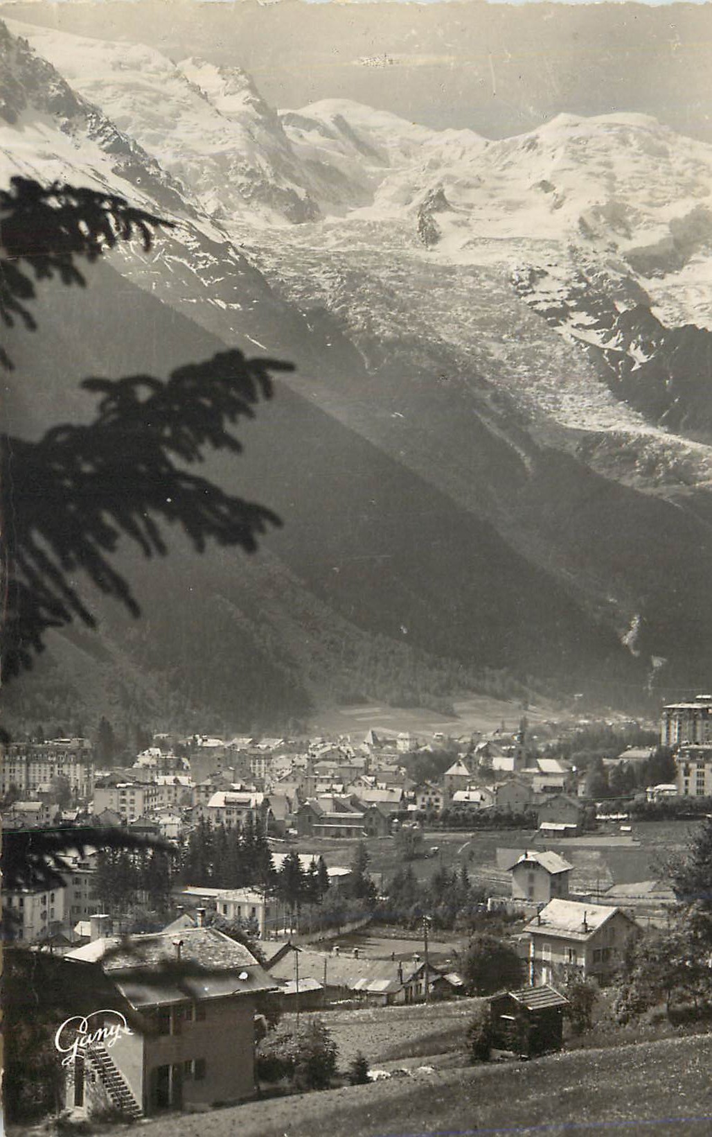 CPM Chamonix Mont Blanc Haute Savoie Vue generale Le Mont Blanc et le Glacier des Bossons 