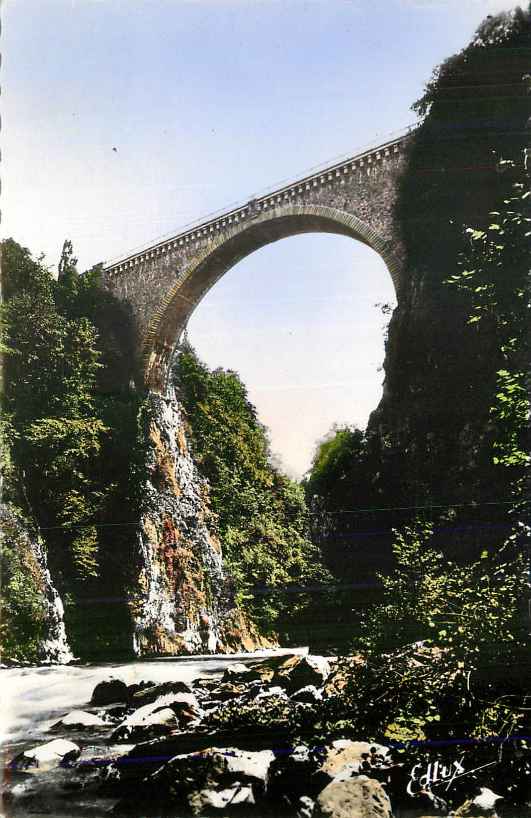 CPM Saint Sauveur Le Pont Napoleon 