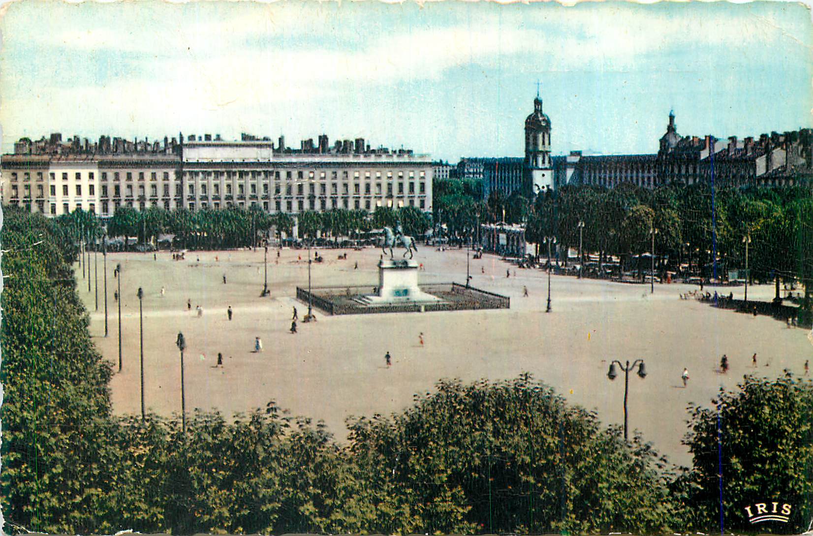 CPM Lyon Place Bellecour 