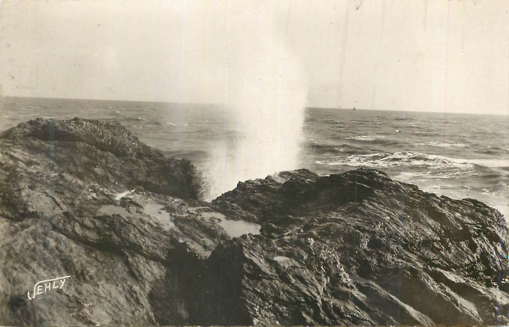 Geyser marin — Rochers et éclaboussures — Jehly