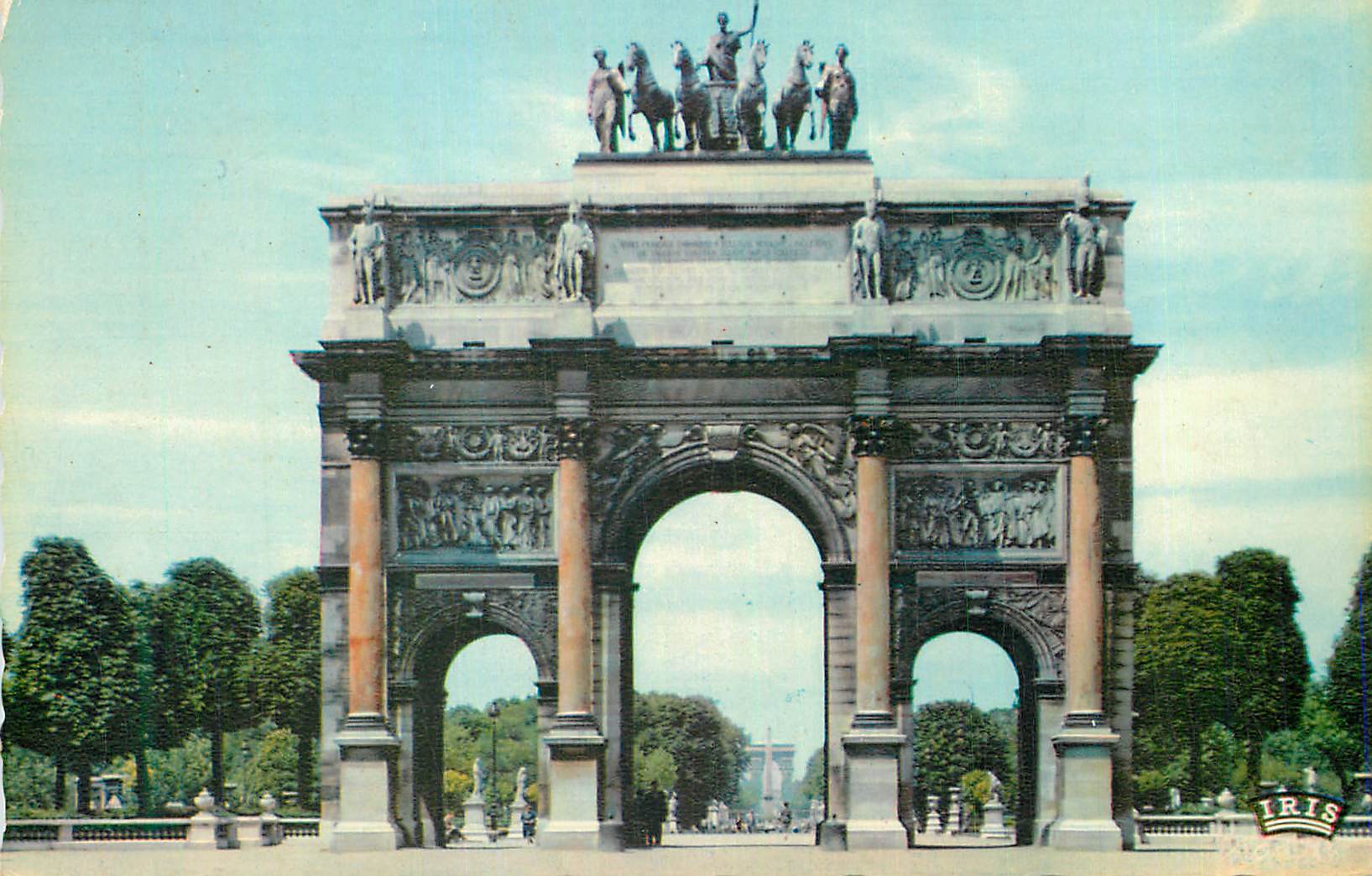 CPM Paris Le Carrousel 