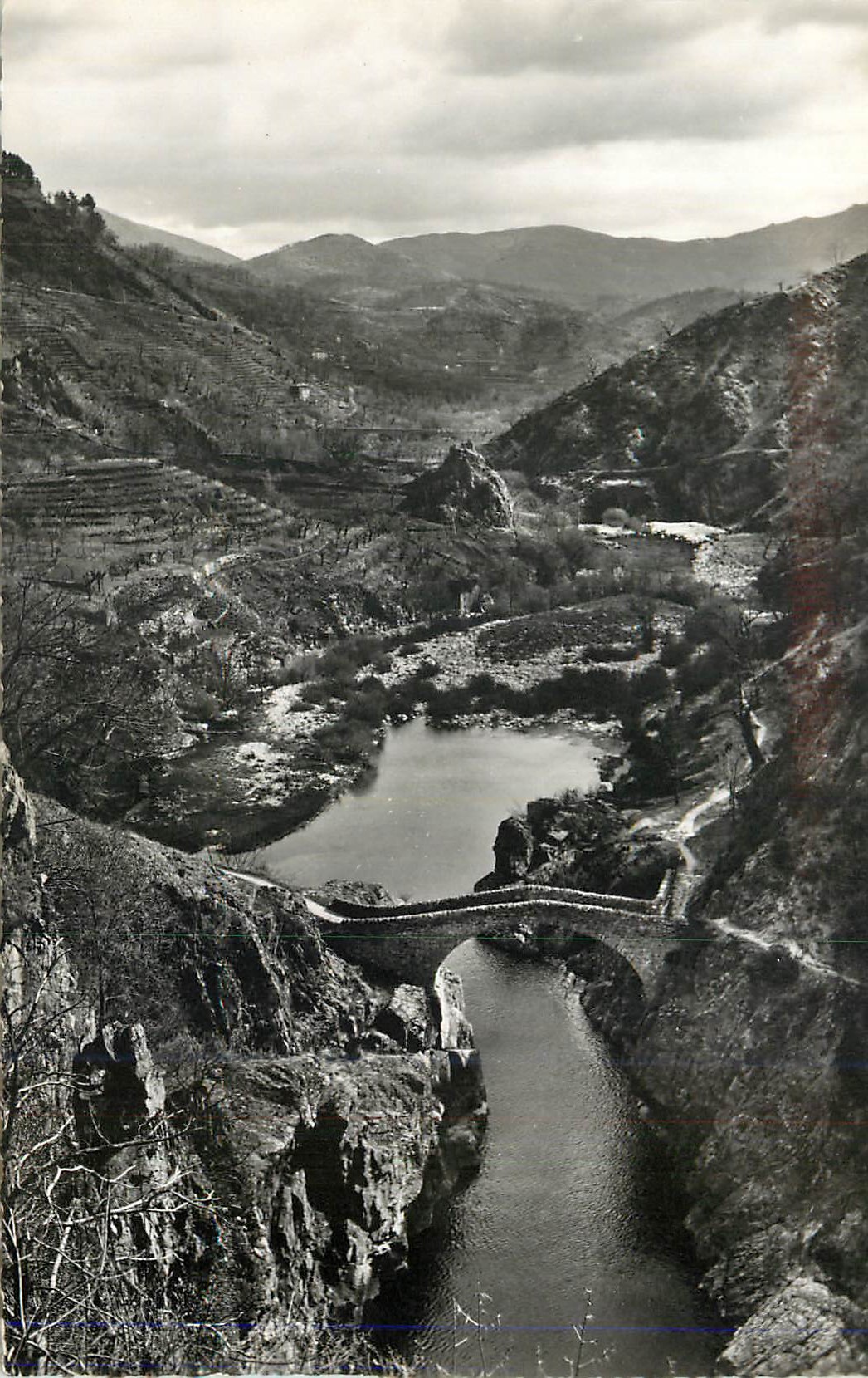 CPM Thueyts Ardeche L Ardeche Au Pont du Diable 