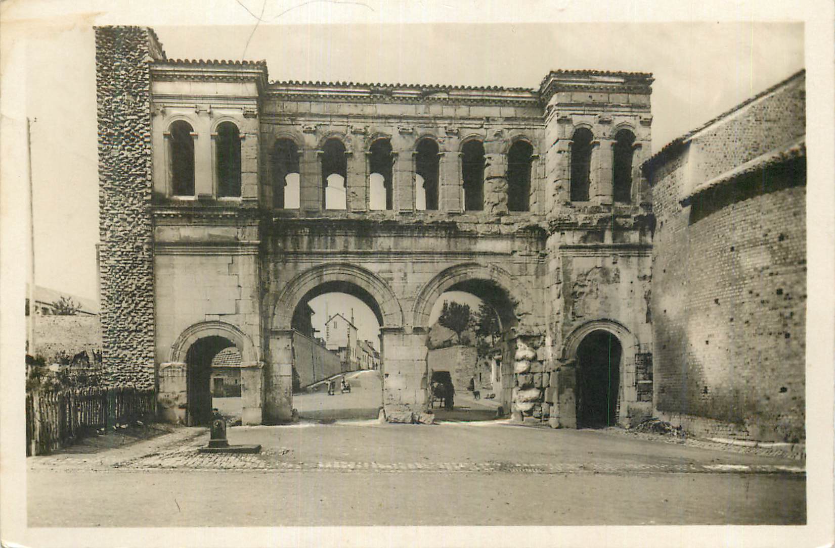 Porte d'Arles — Porte d'Arles — éditeur non visible