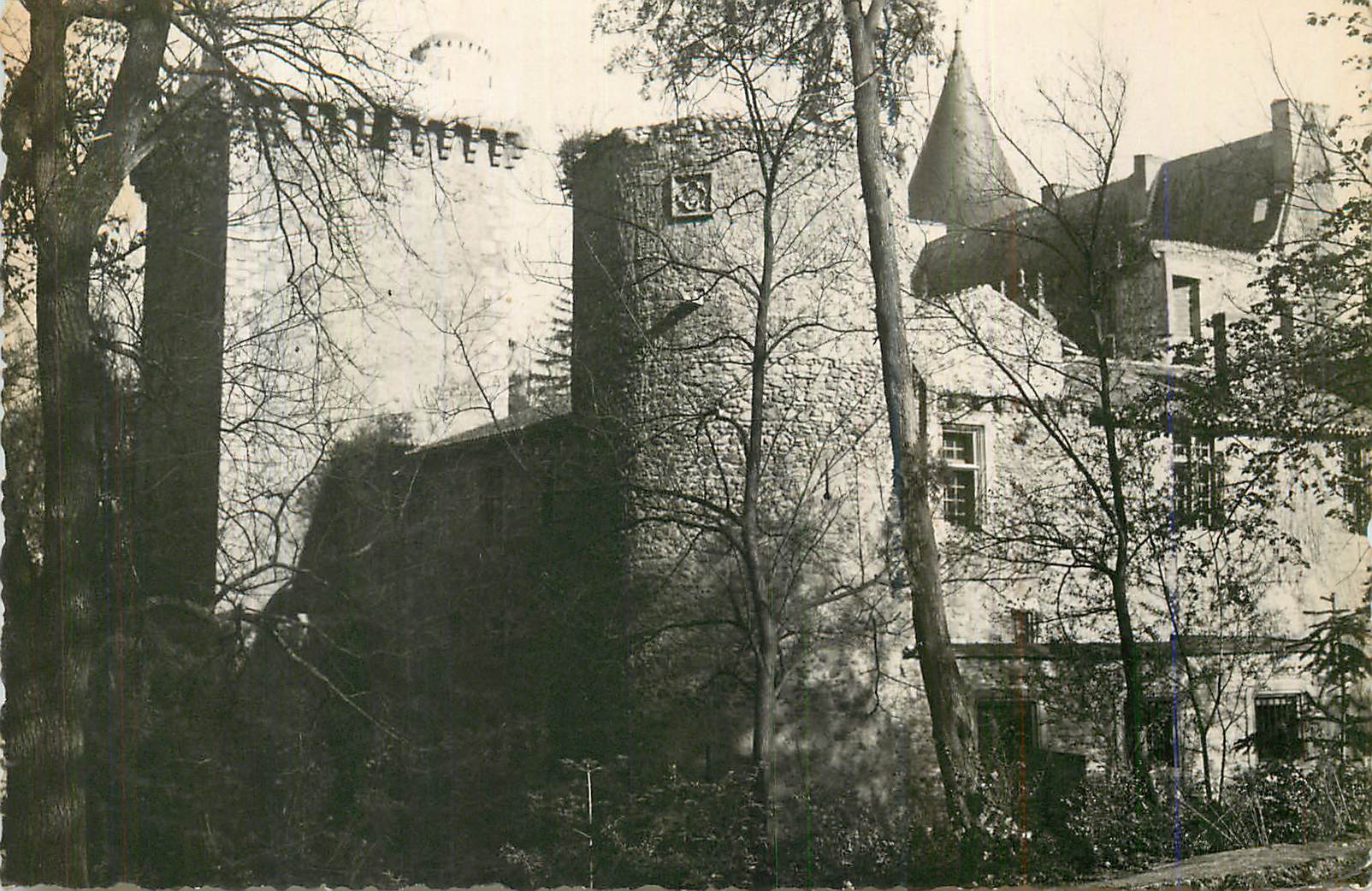 Château de Montcornet — vue générale — éditeur non identifiable - Recto