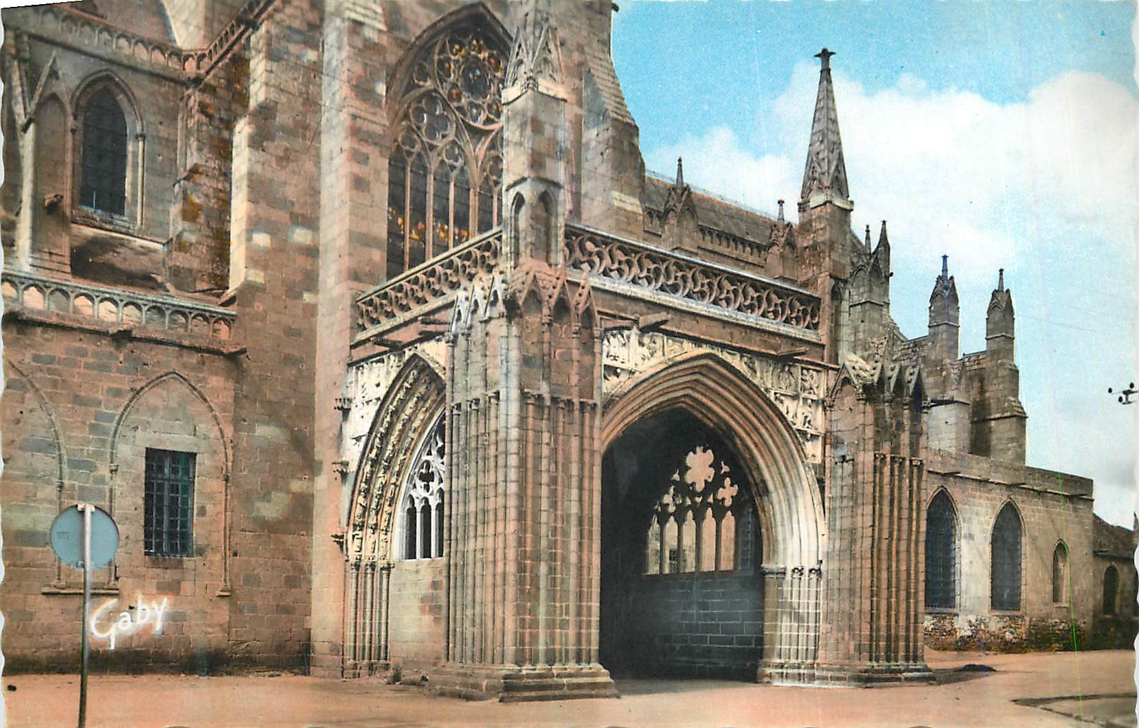 CPM Dol de Bretagne Porche de la Cathedrale 