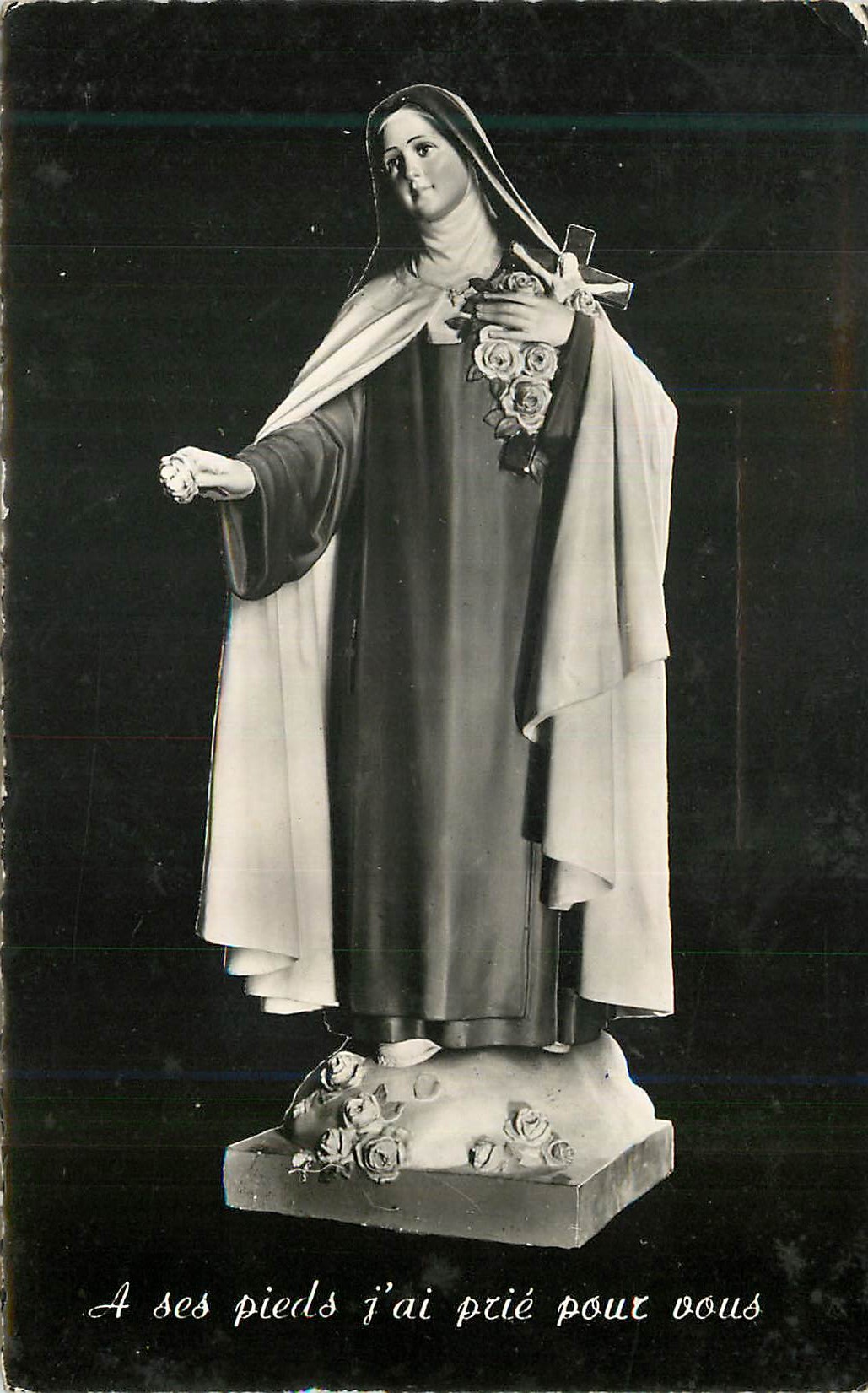 CPM Lisieux Calvados Statue de Saitne Therese par le RPM Bernard 