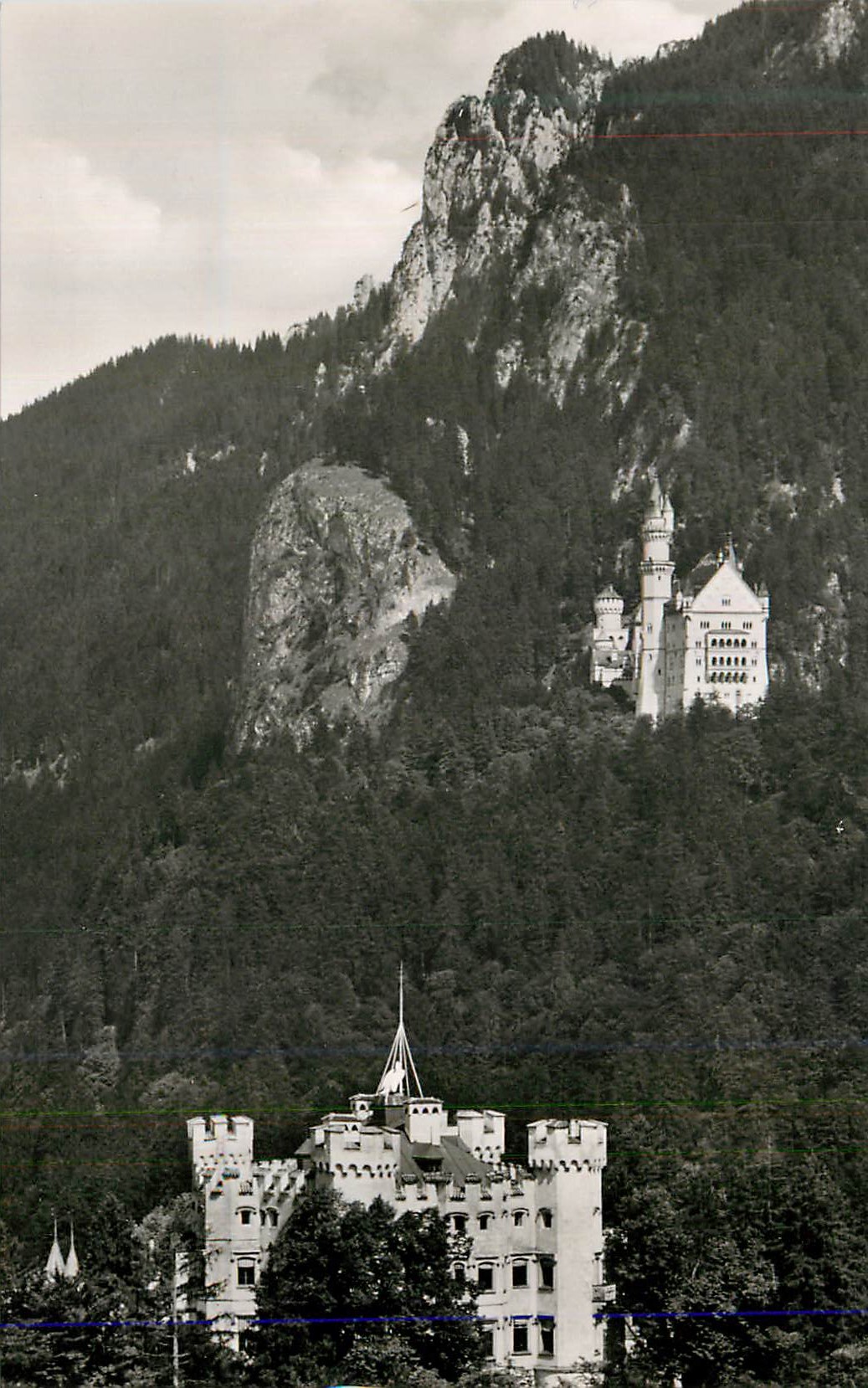 CPM Schwangau und Neuschwanstein Les Chateaux de Hohenschwangau et Neuschwanstein 