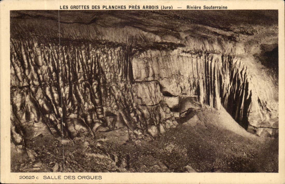 Les Grottes des Planches près Arbois (Jura) — Rivière Souterraine — Salle des Orgues — n° 20625c