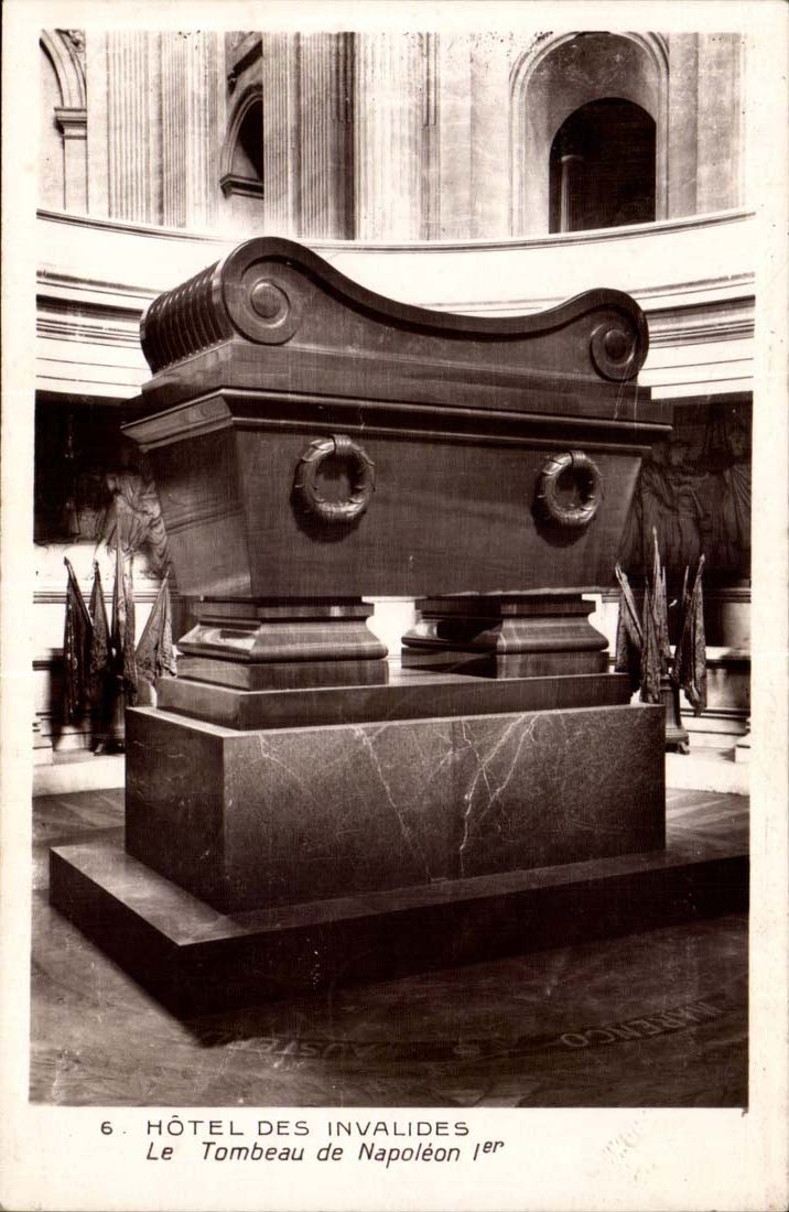 Paris CPA Hotel des Invalides Le tombeau de Napoleon 1er