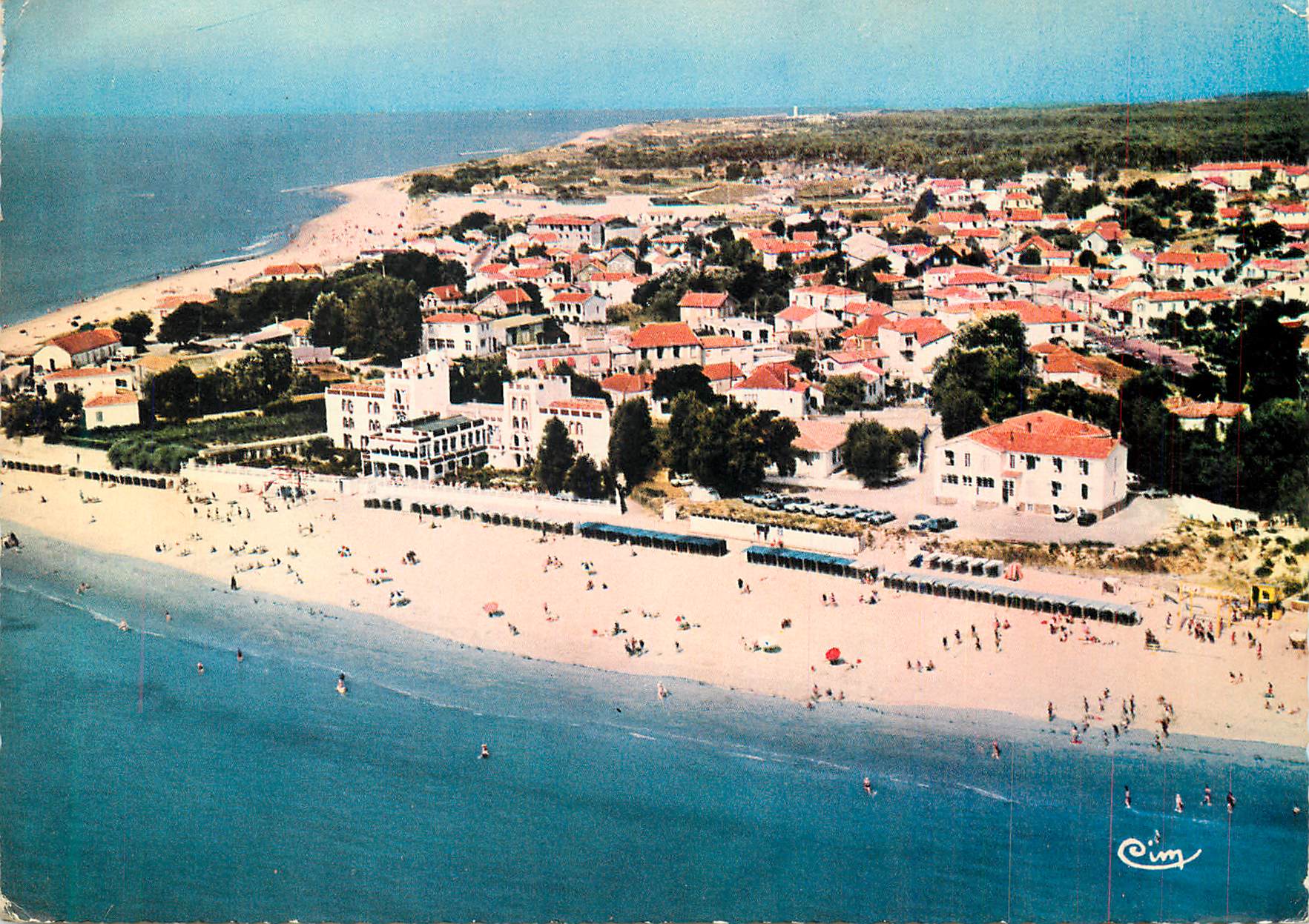 CPM La tranche sur mer (85 vendee) vue aerienne la plage