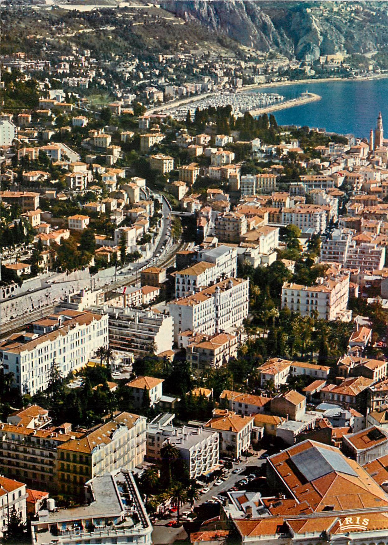 CPM Mutuelle generale des ptt l orangeraie Rue Partouneaux Menton Vue generale aerienne