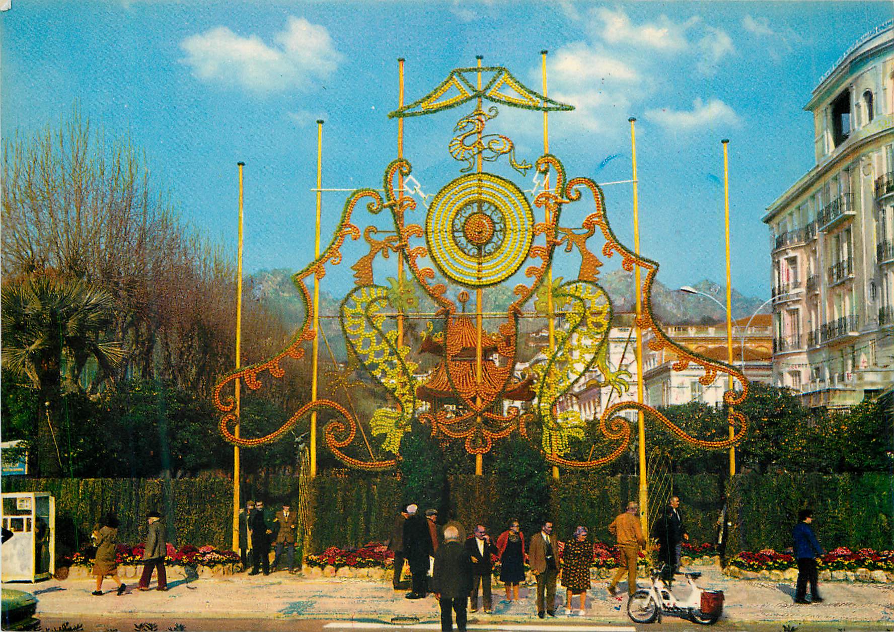 CPM Menton (alp mar) la fete des citrons entree des jardins boves