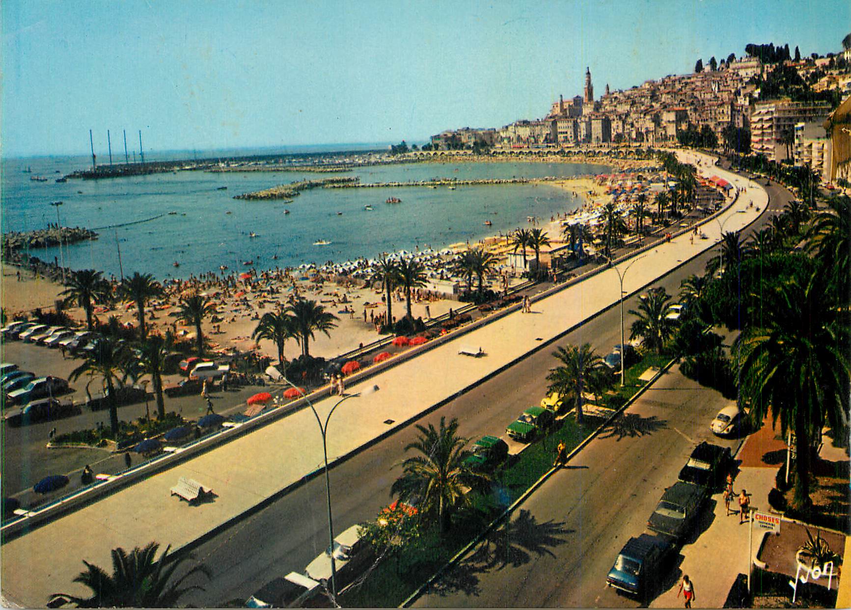 Vue aérienne de la Promenade des Anglais à Nice — éditeur non visible