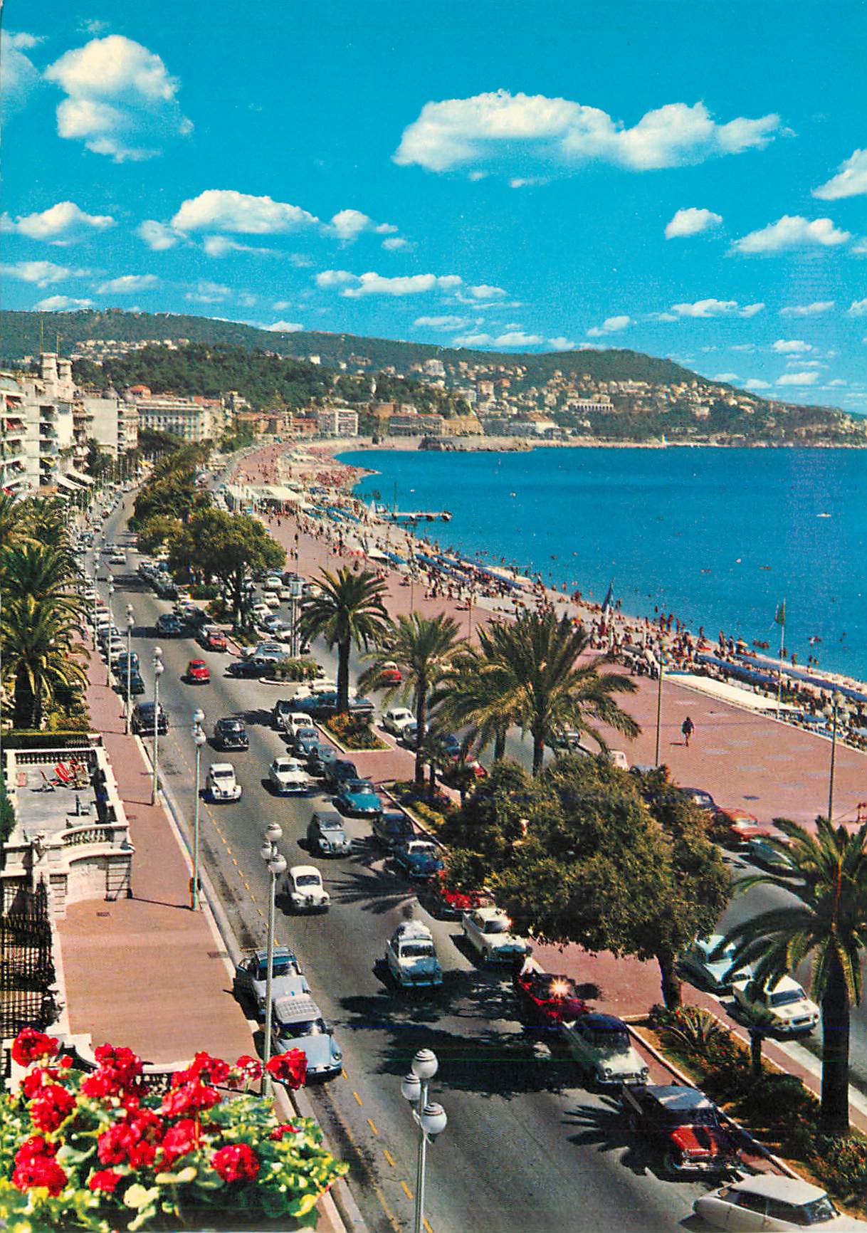 CPM Nice la cote d azur la promenade des anglais