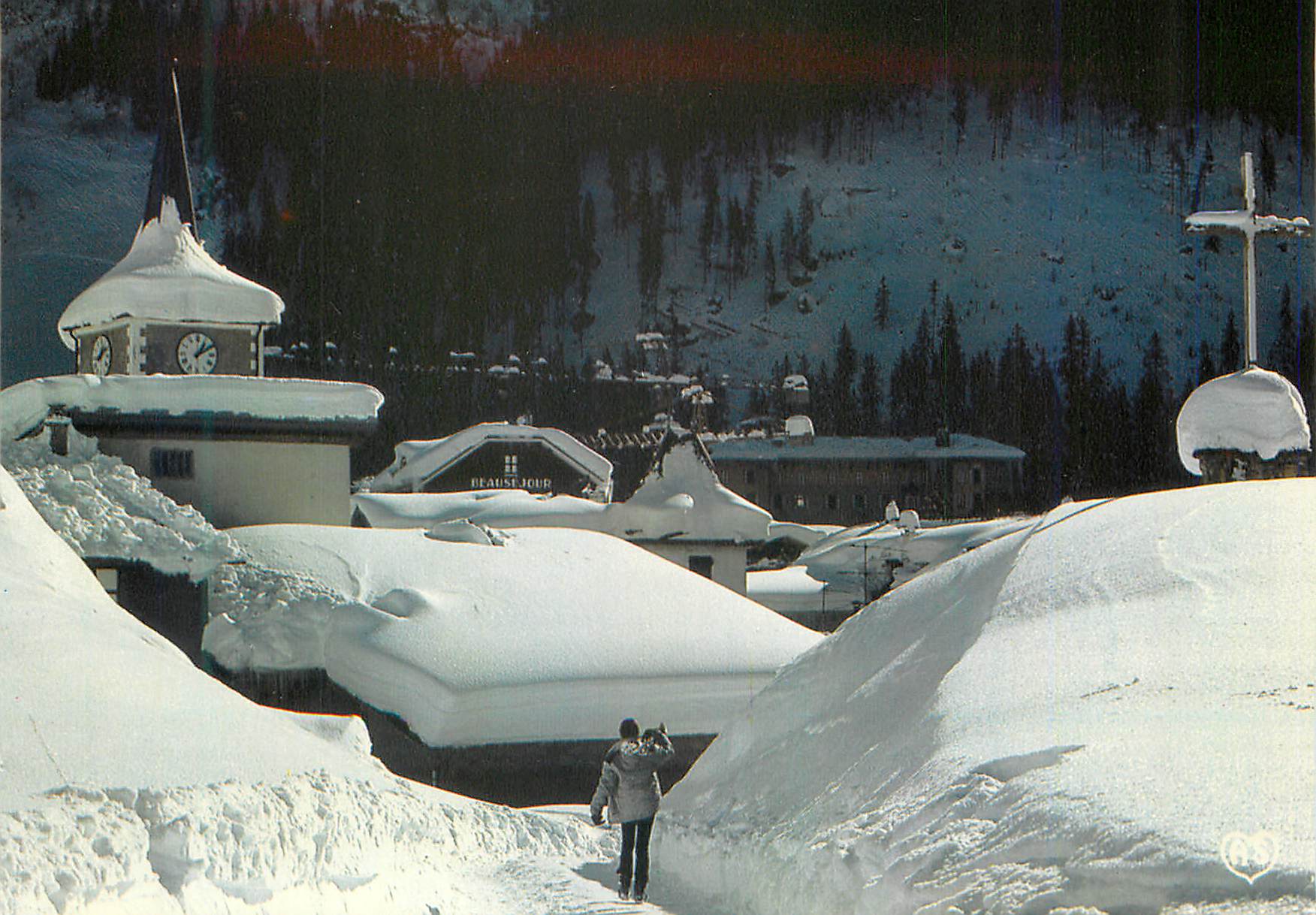 CPM Savoie pralognan la vanoise parc de la vanoise ambiance hivernale le clocher sous la neige