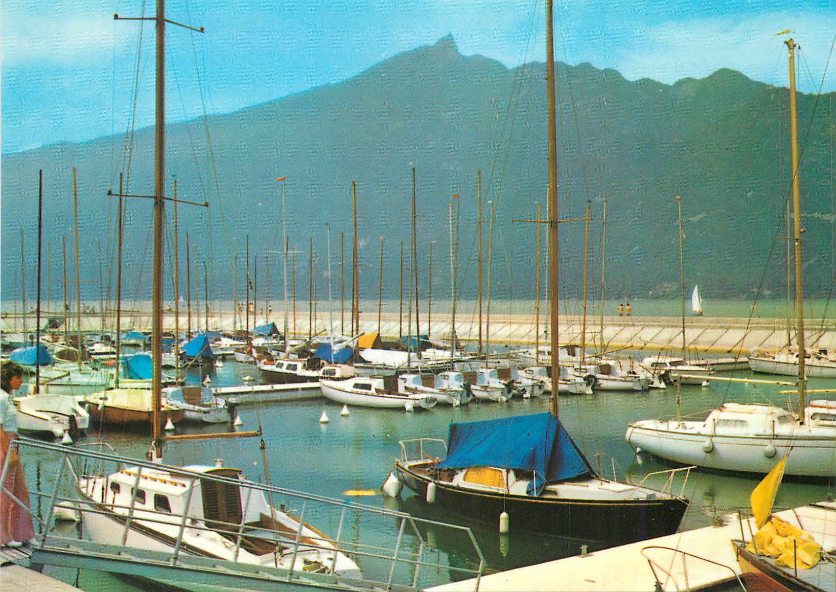 CPM Aix les bains le pont et ses voilliers